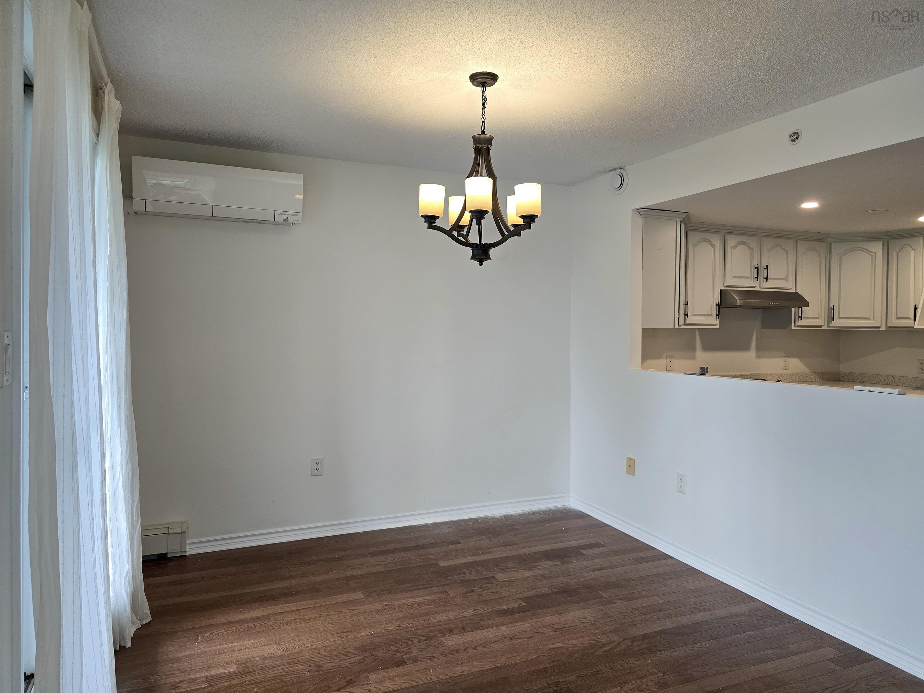 $397,500.00: 111 275 Prince Arthur Street, Dartmouth