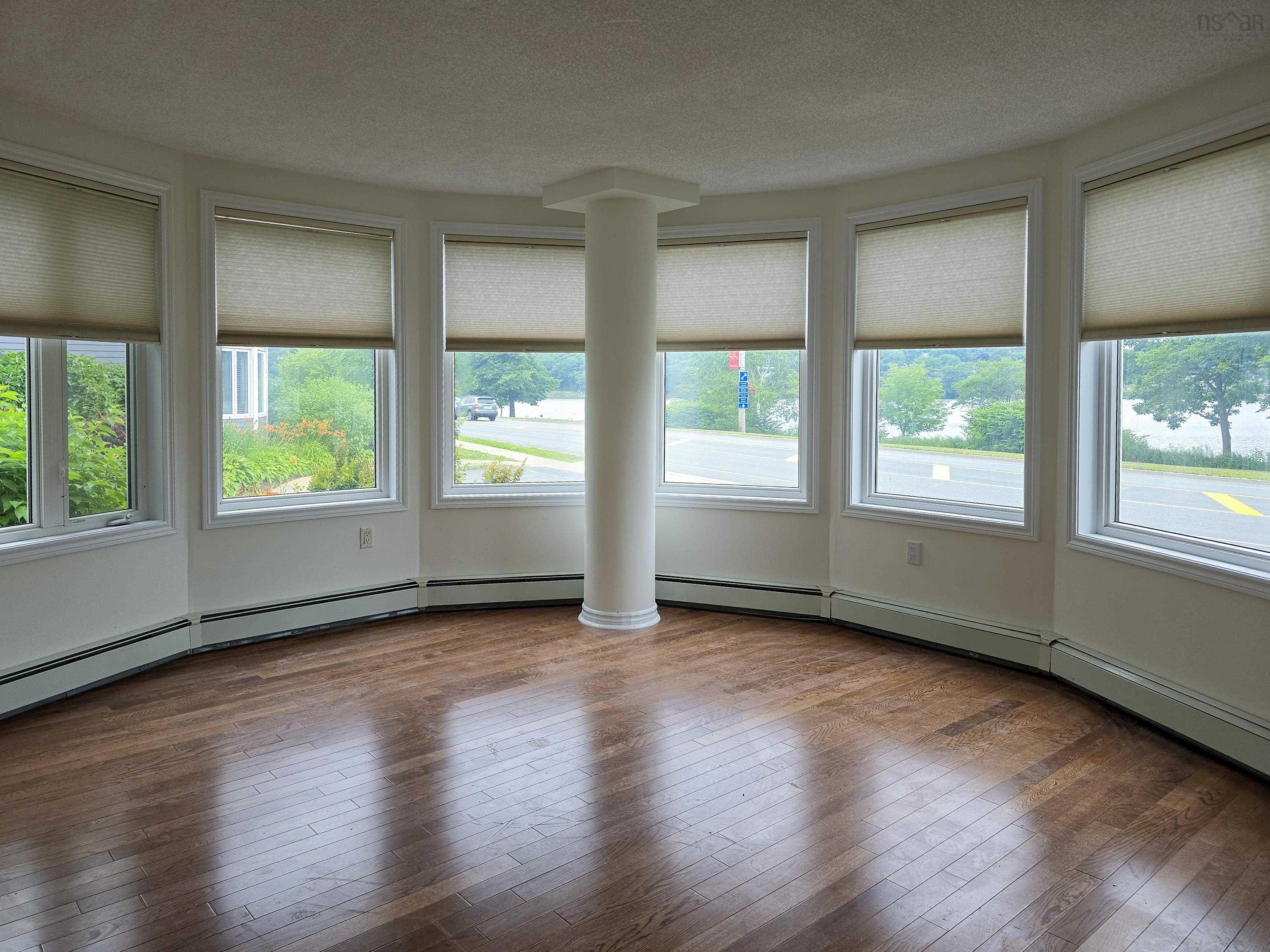$397,500.00: 111 275 Prince Arthur Street, Dartmouth
