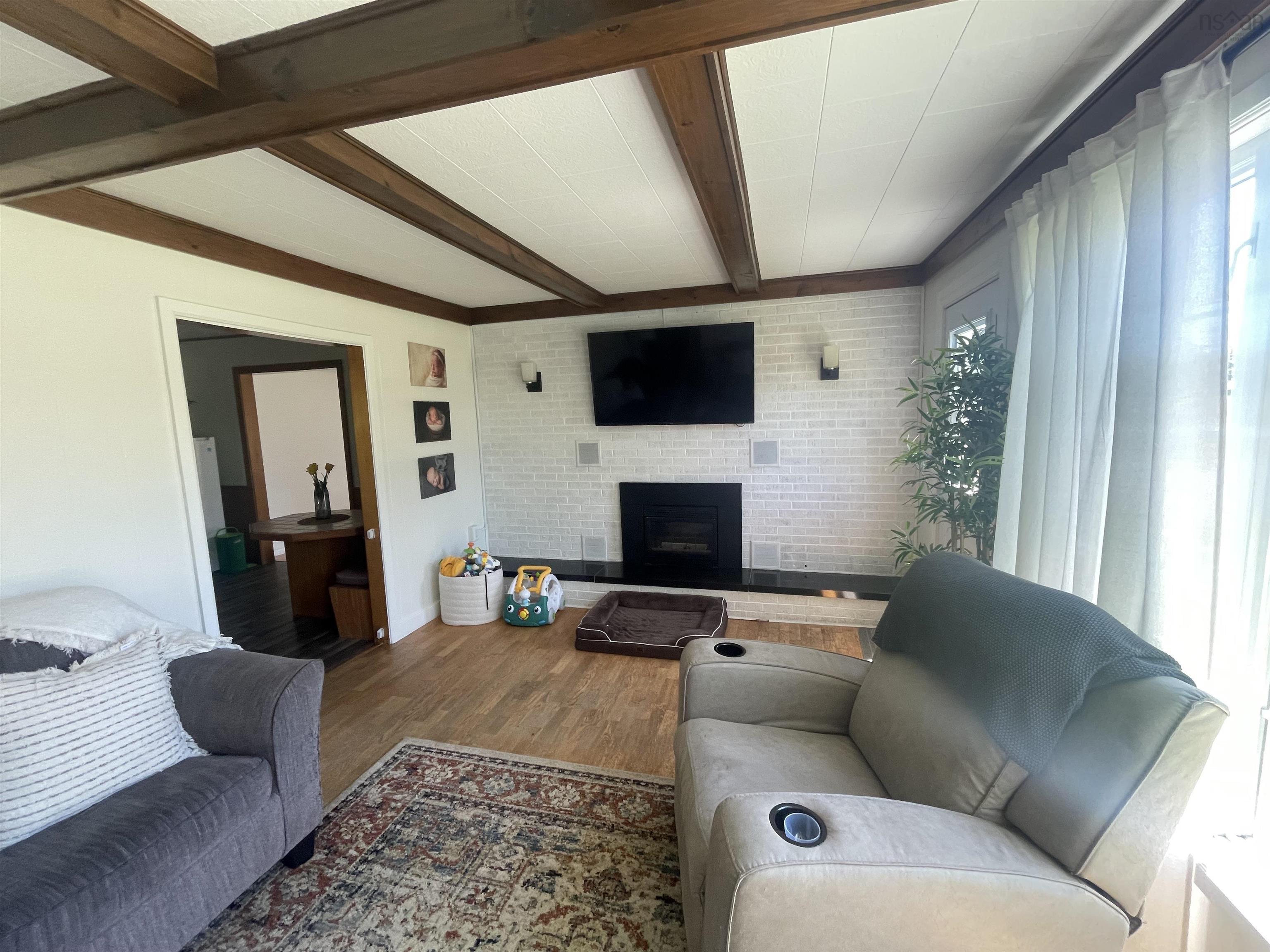 $385,000.00: 643 Stoney Island Road, Clam Point