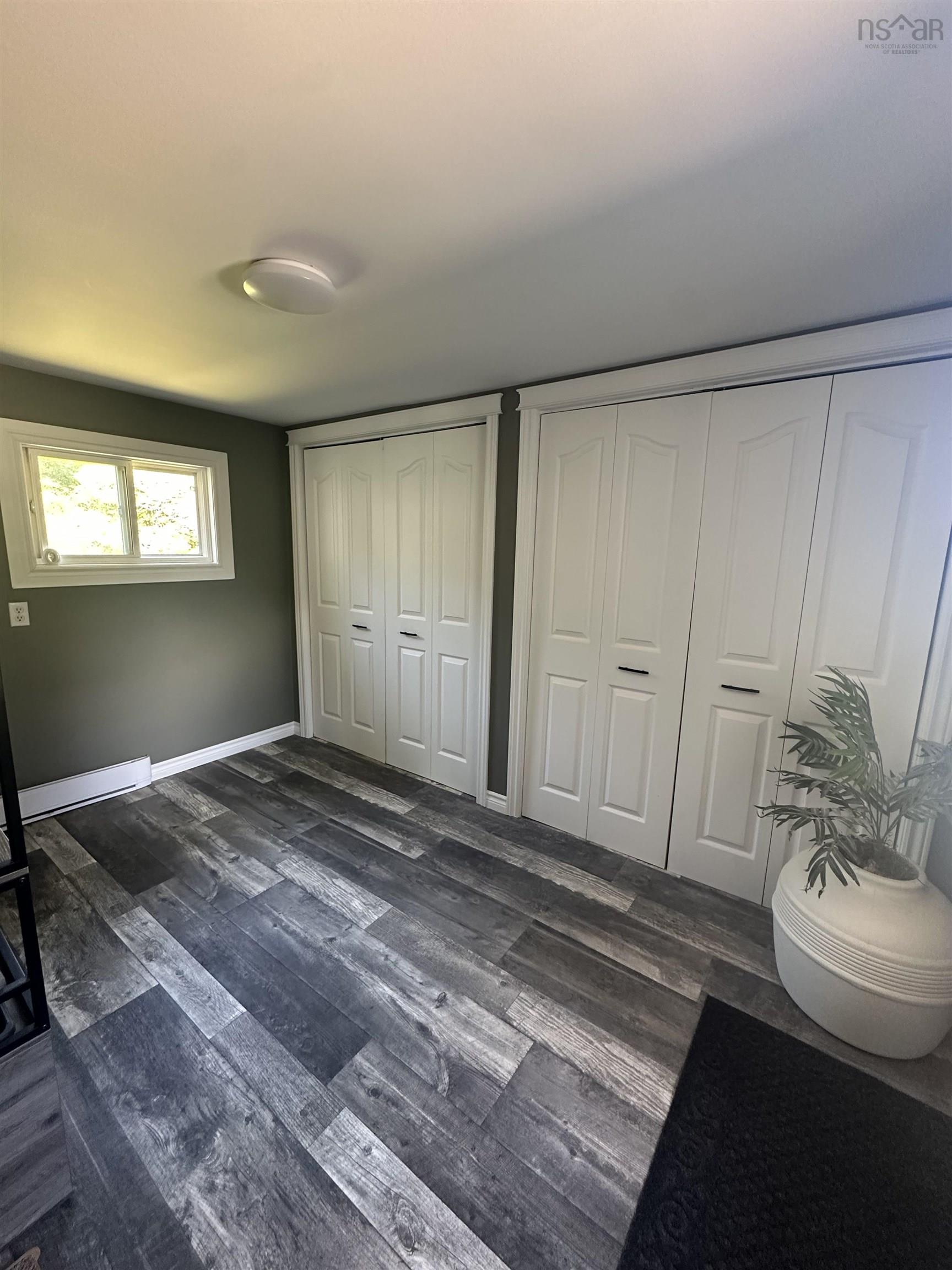 $385,000.00: 643 Stoney Island Road, Clam Point