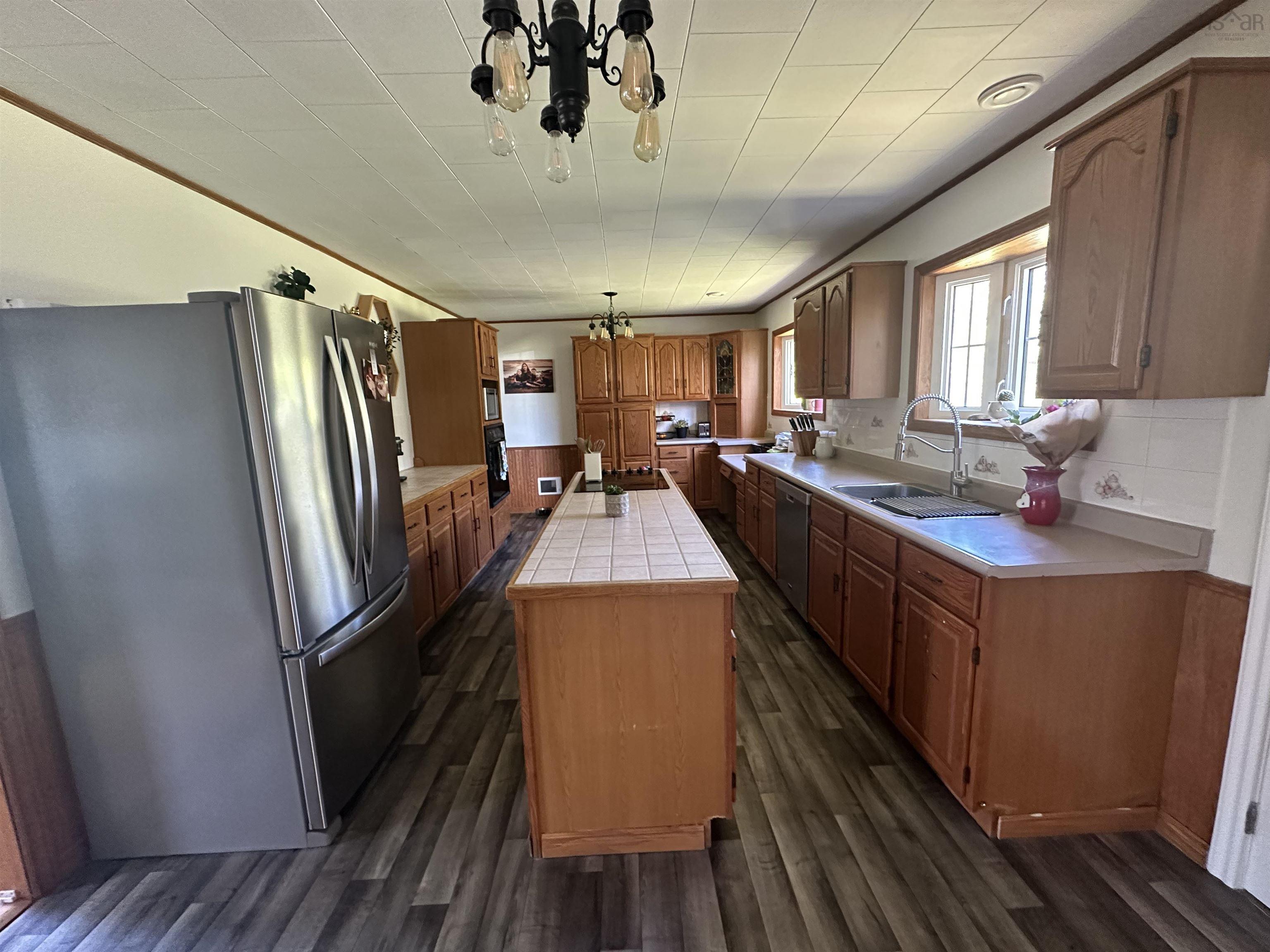 $385,000.00: 643 Stoney Island Road, Clam Point