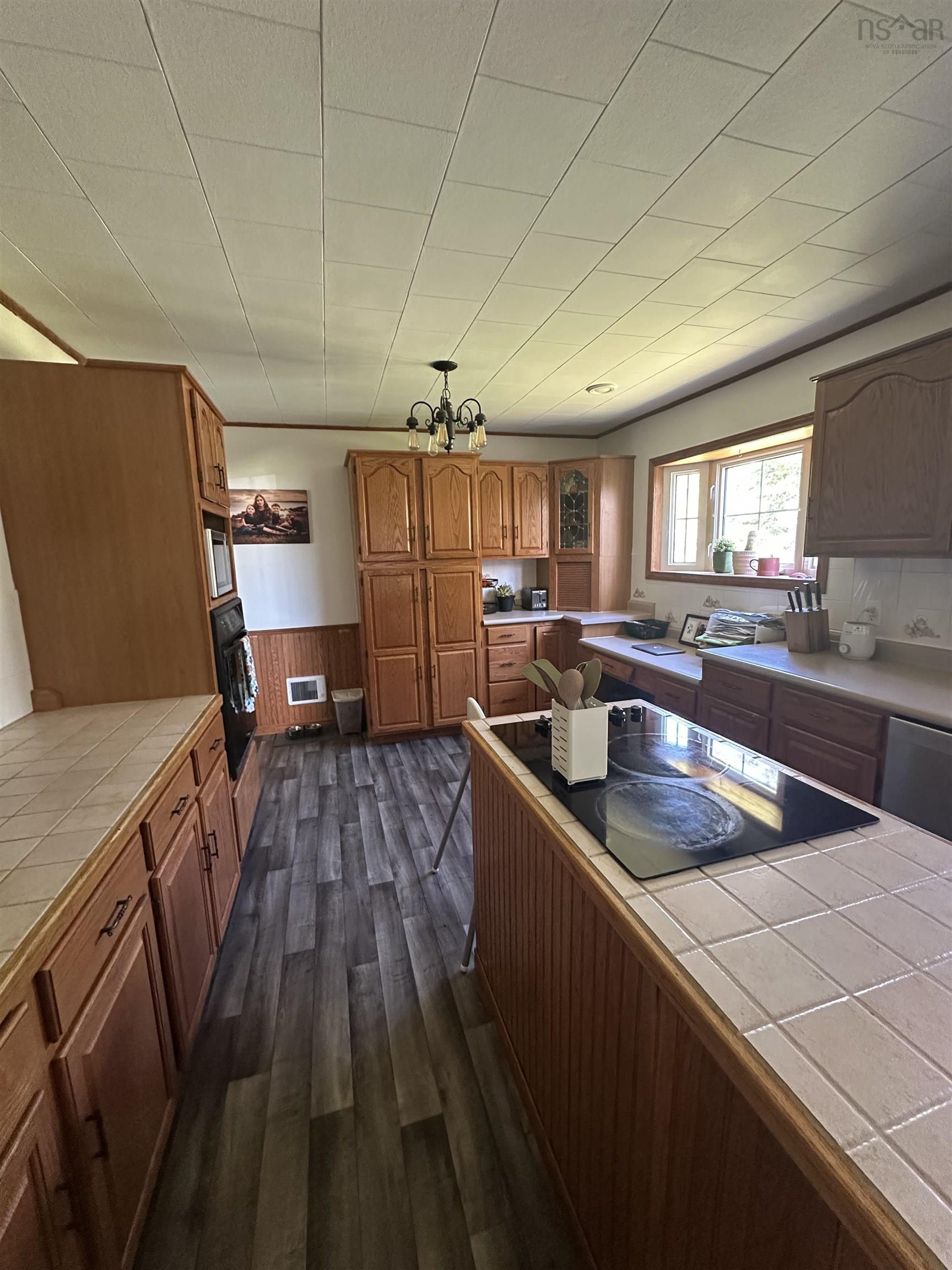 $385,000.00: 643 Stoney Island Road, Clam Point