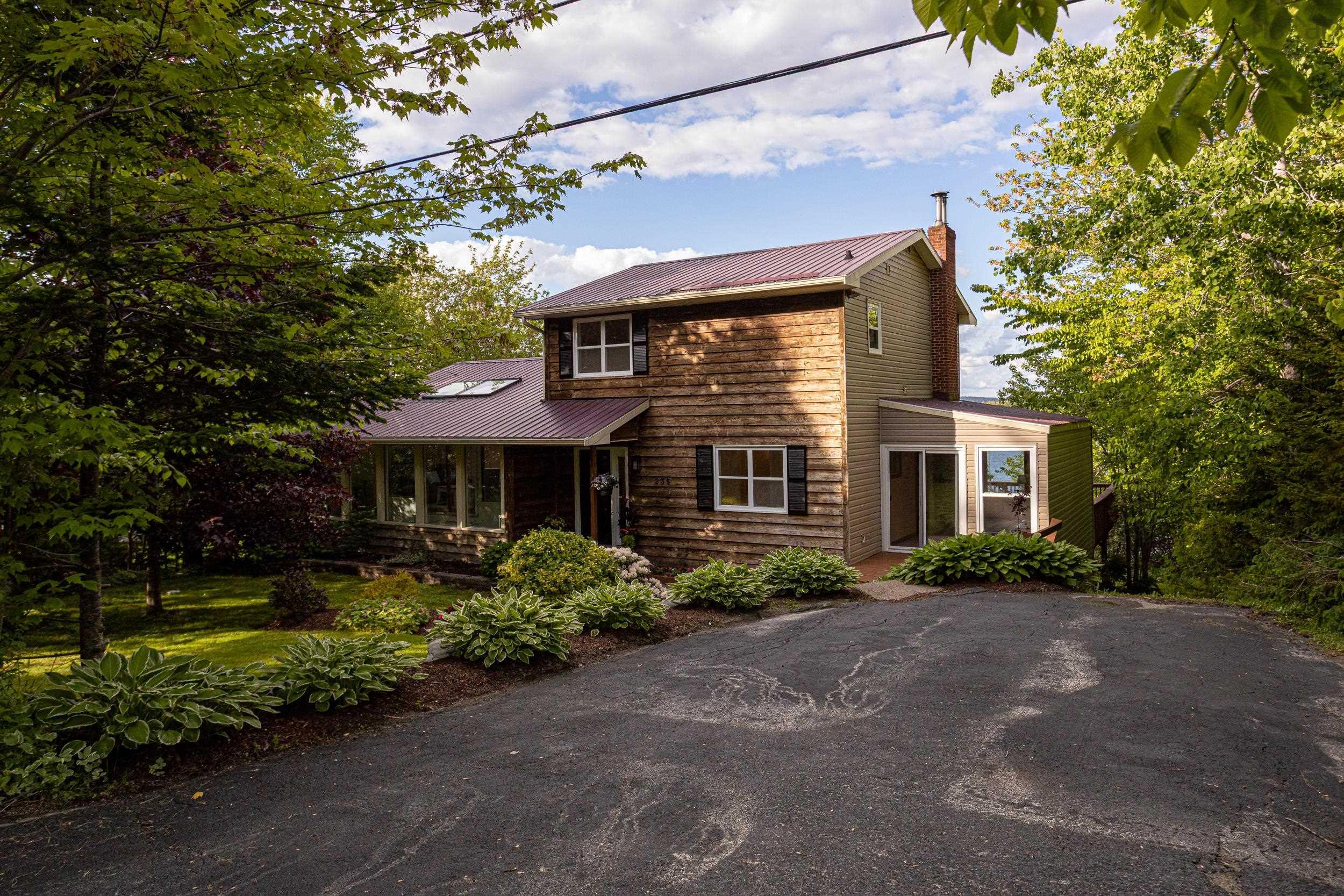 $699,499.00: 235 Pleasant Drive, Gaetz Brook