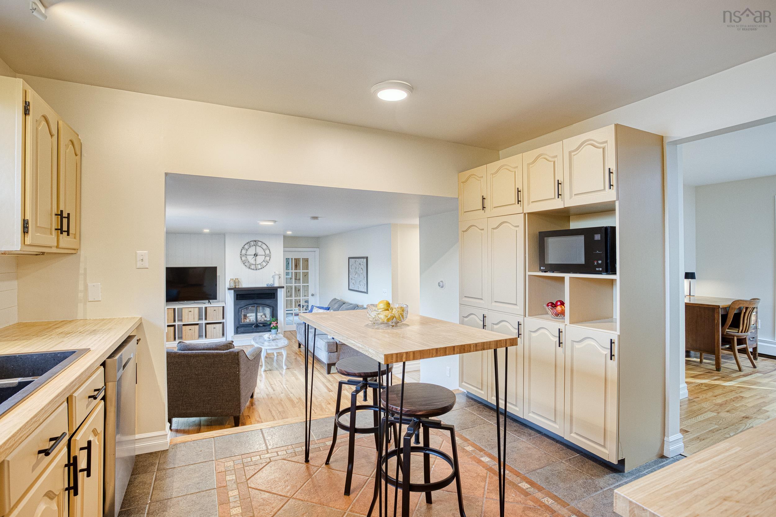 $699,499.00: 235 Pleasant Drive, Gaetz Brook
