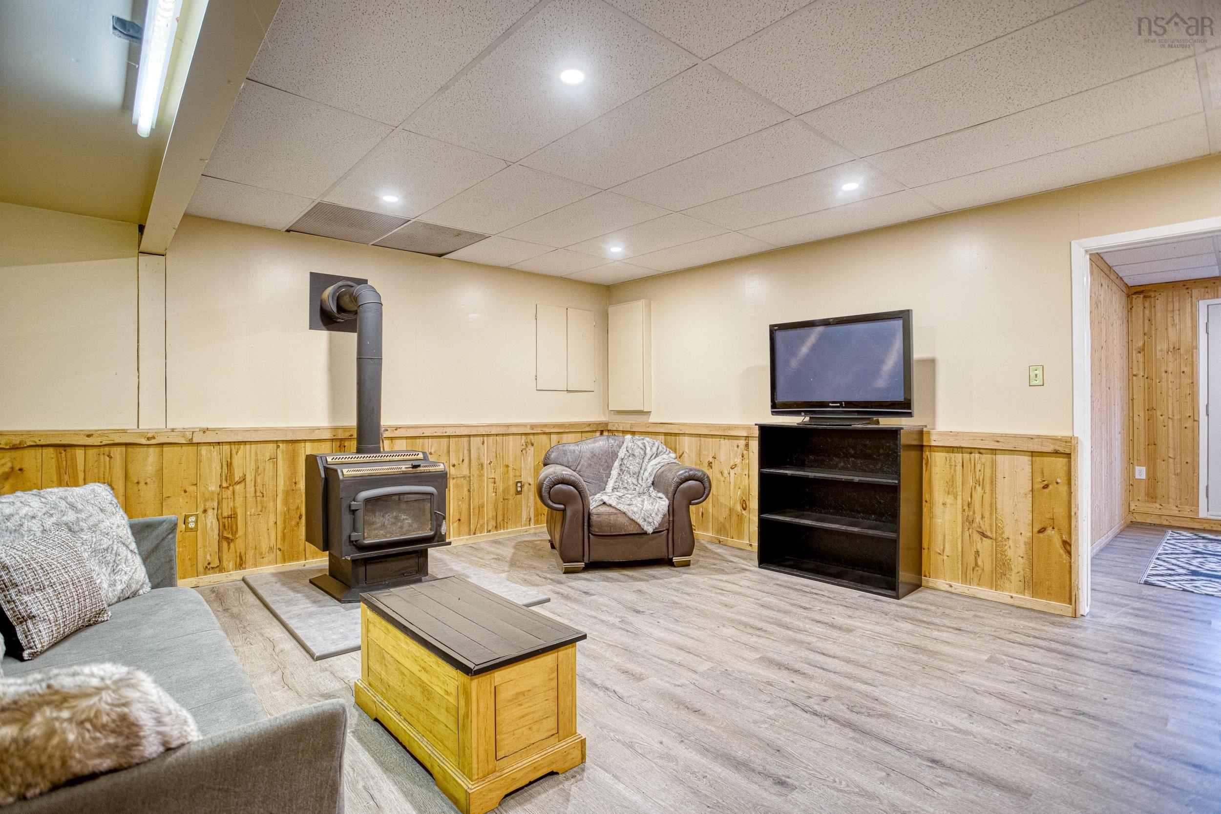 $699,499.00: 235 Pleasant Drive, Gaetz Brook