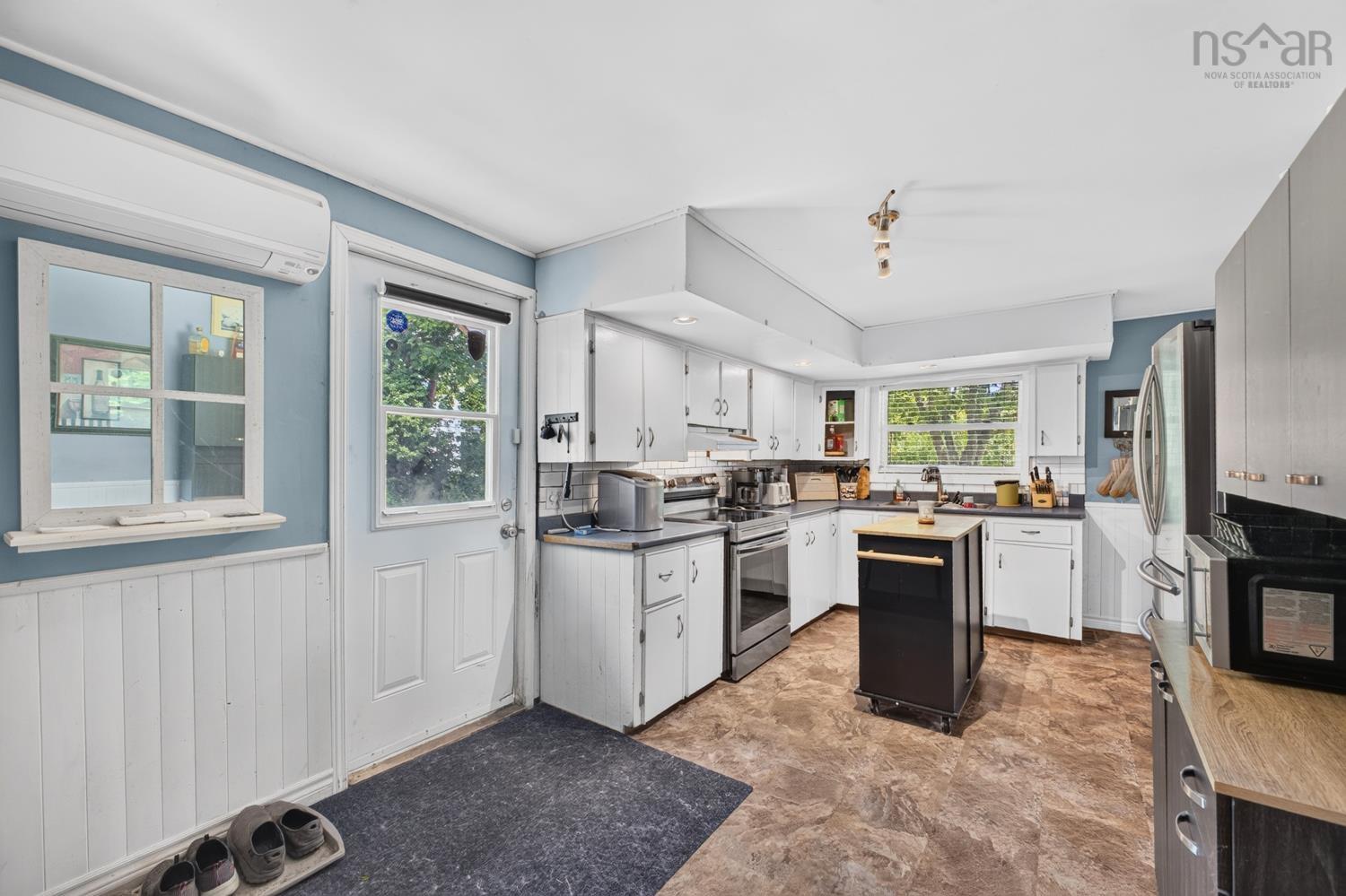 $210,000.00: 1966 DUFFERIN Street, Westville