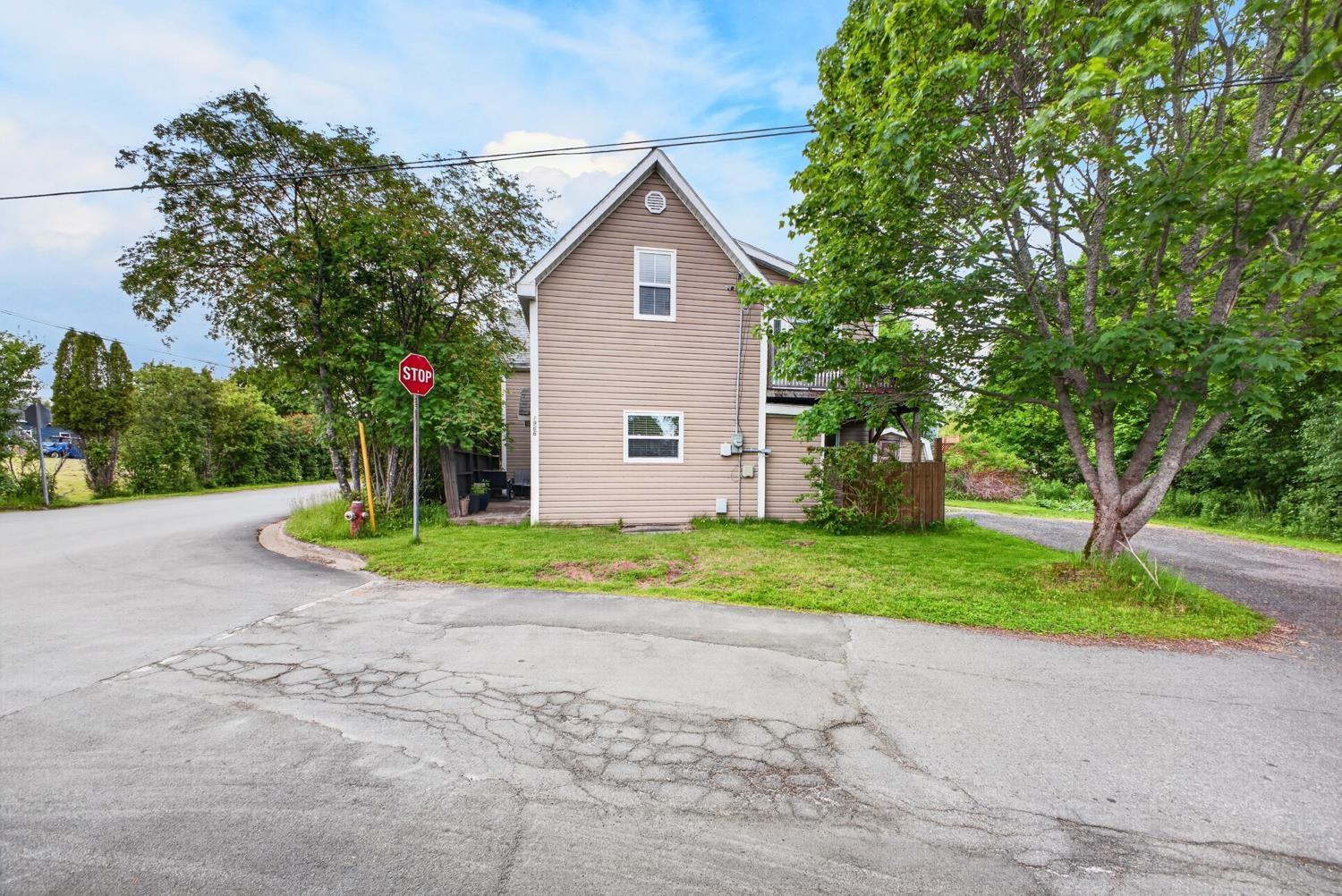 $210,000.00: 1966 DUFFERIN Street, Westville