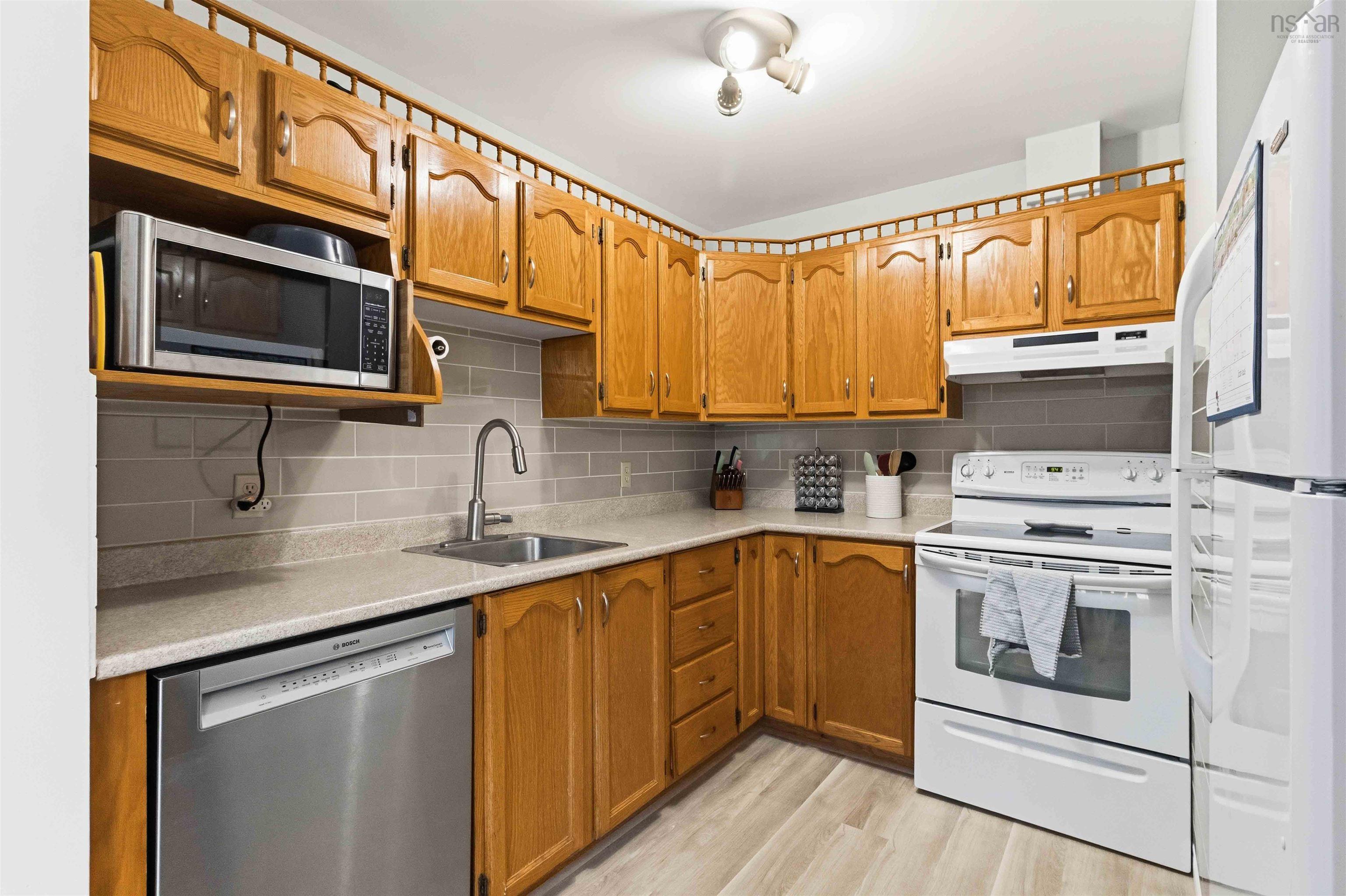 $359,900.00: Unit 14 3 Rose Way, Dartmouth