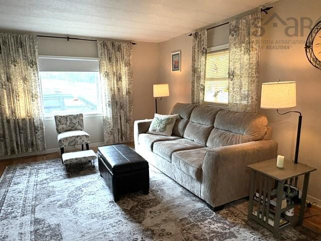 $219,500.00: 2 Marcia Lane, Woodlawn