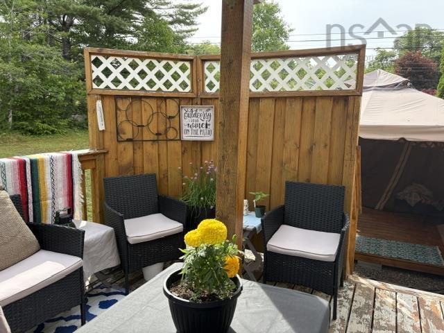 $219,500.00: 2 Marcia Lane, Woodlawn