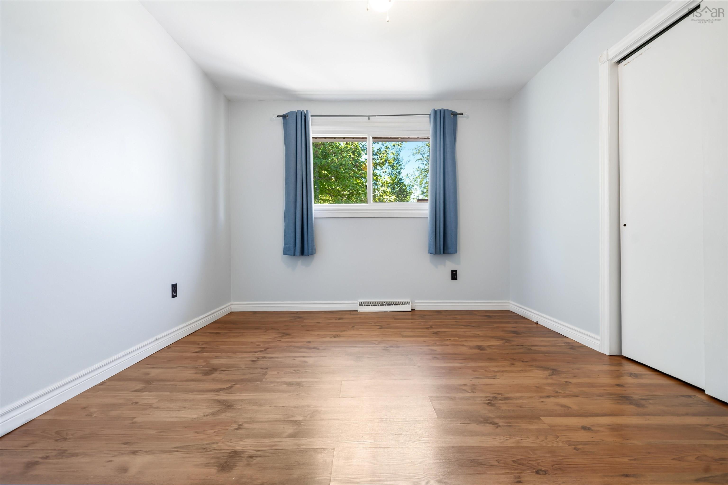 $389,000.00: 125 Oxford Street, Stellarton
