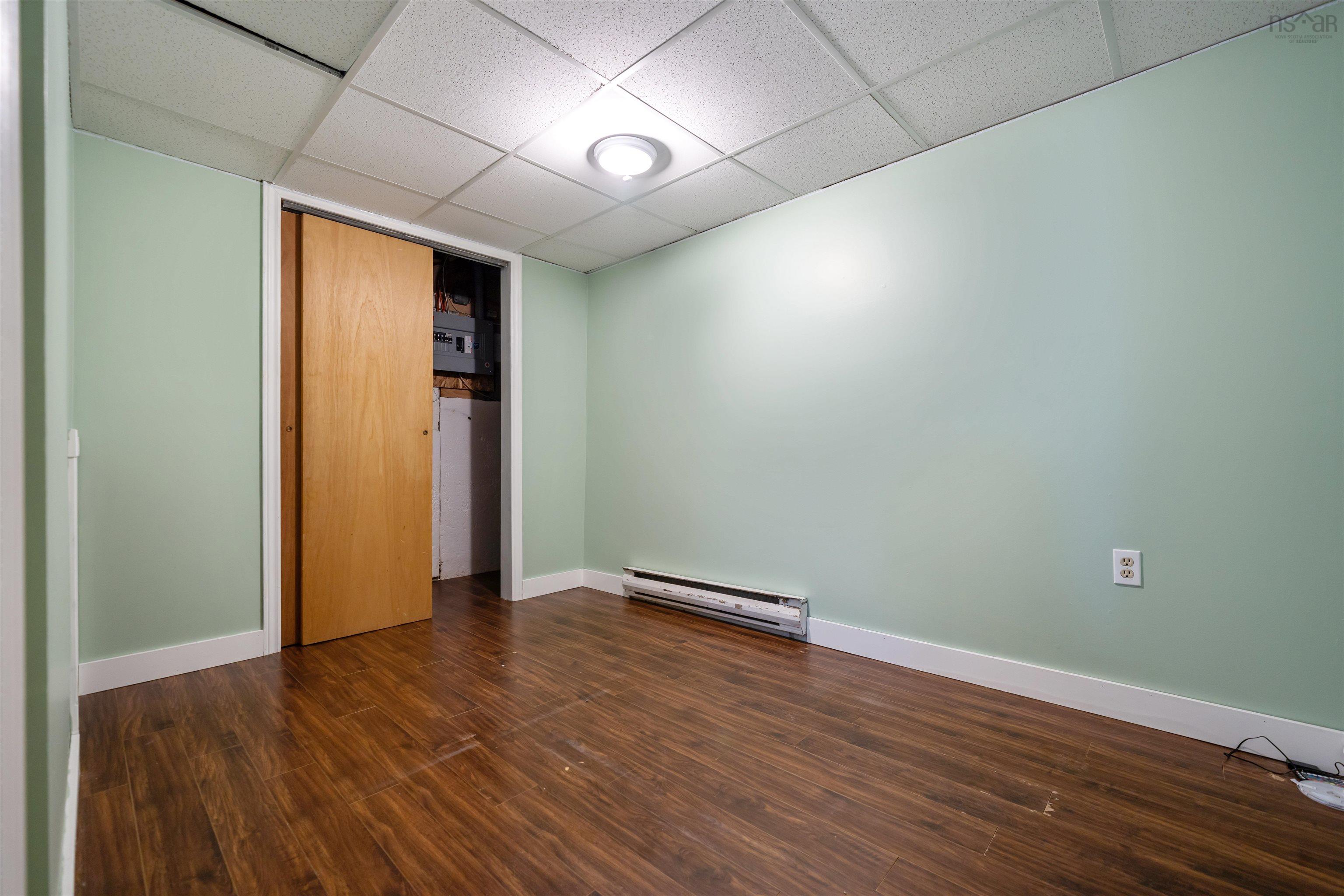 $389,000.00: 125 Oxford Street, Stellarton