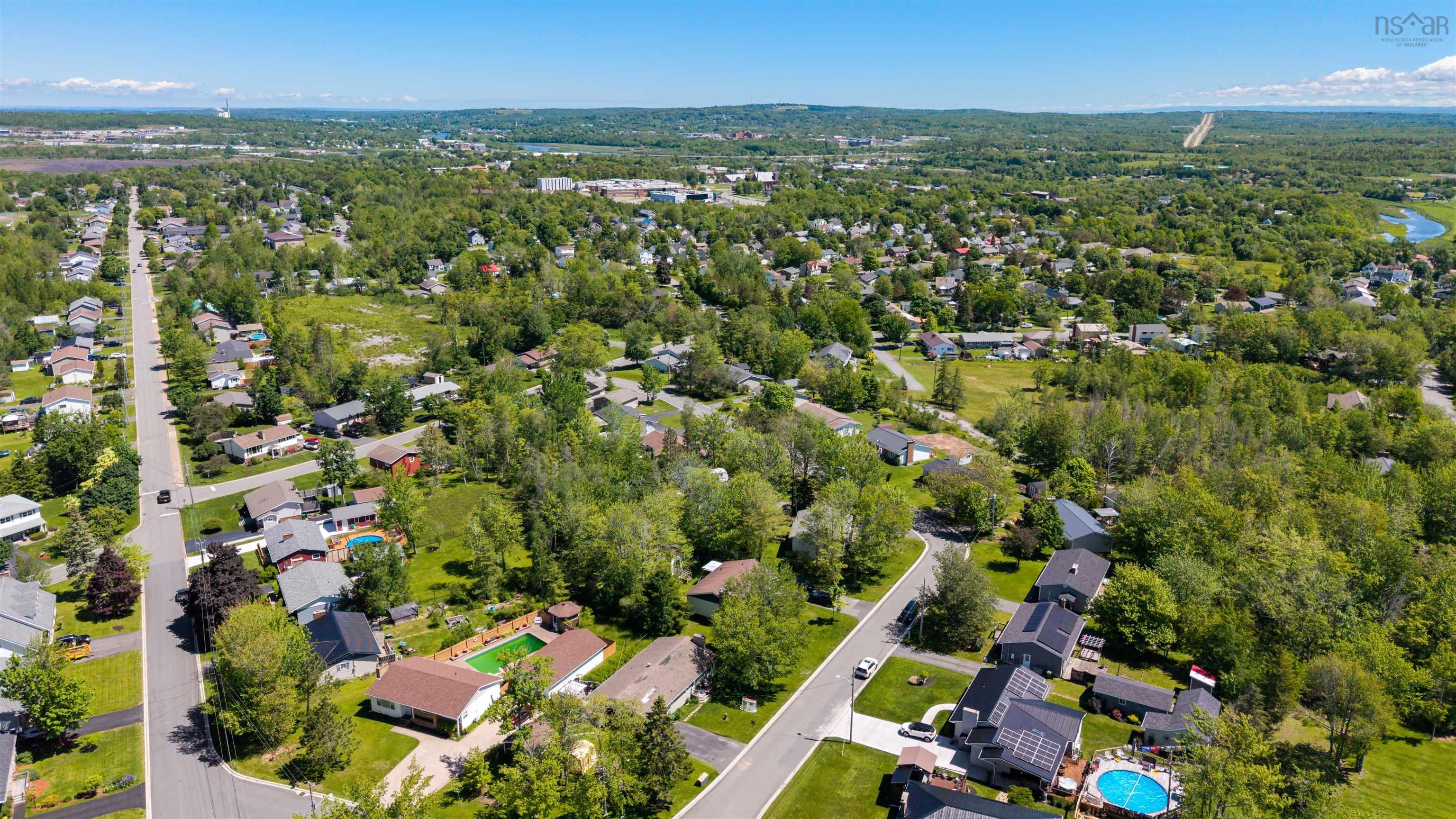 $389,000.00: 125 Oxford Street, Stellarton