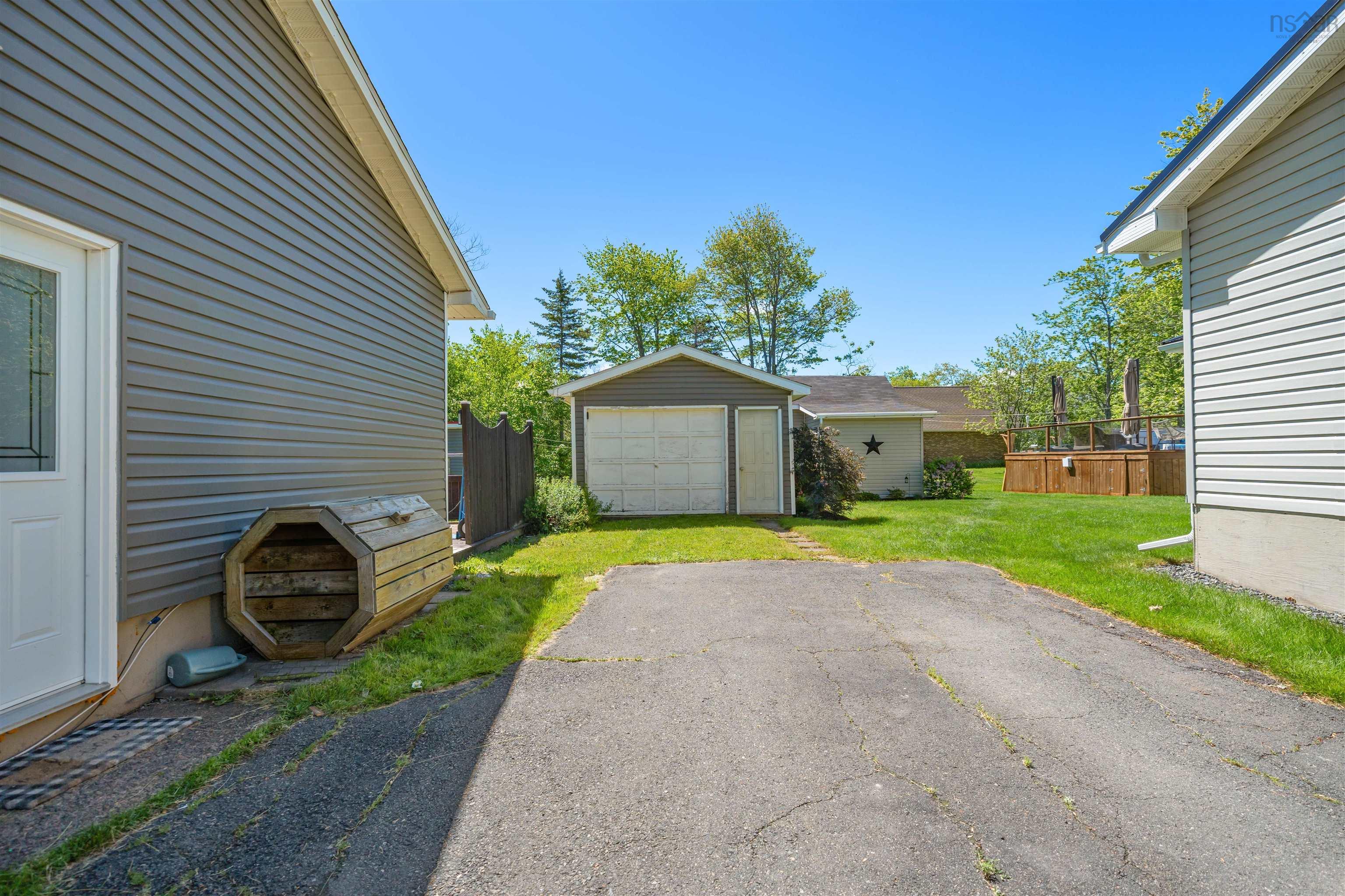 $389,000.00: 125 Oxford Street, Stellarton
