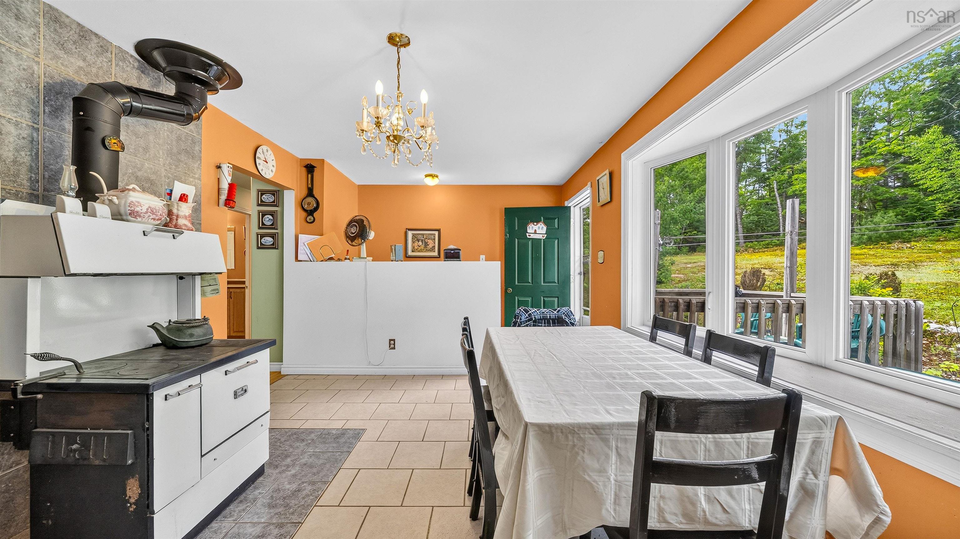 $559,900.00: 70 Station Road, Kinsac