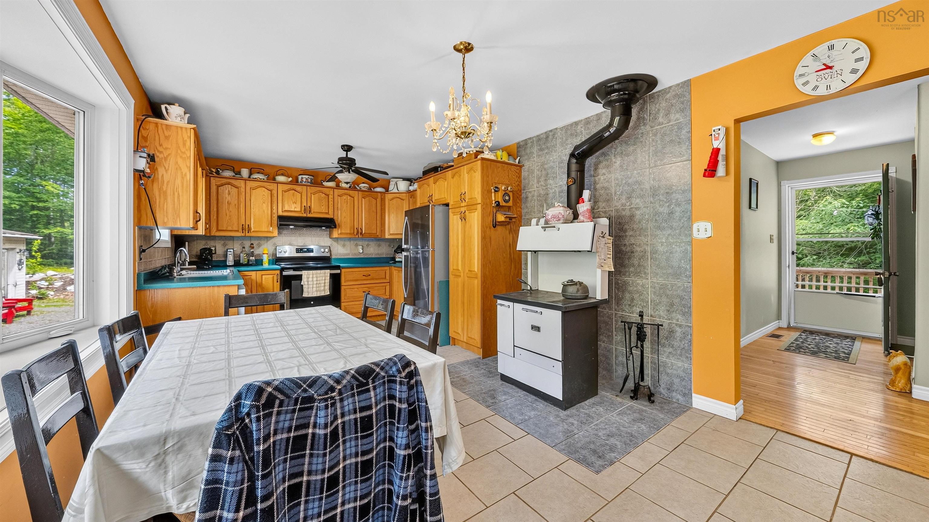 $559,900.00: 70 Station Road, Kinsac