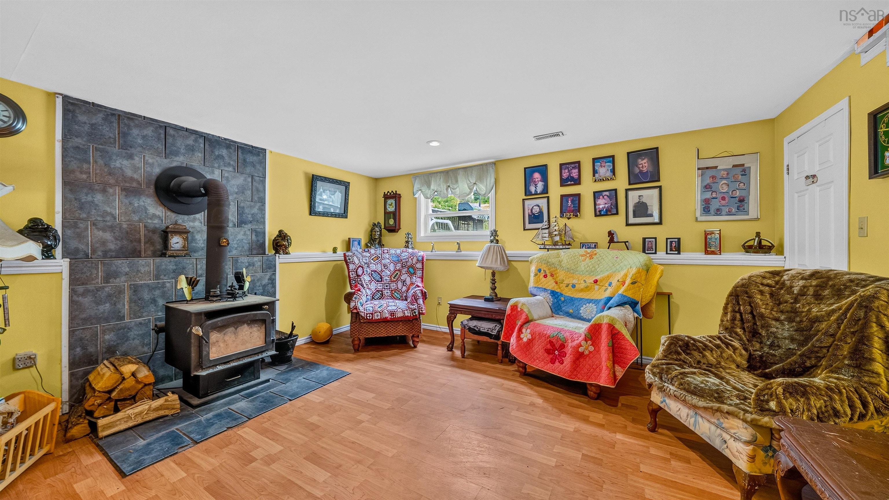 $559,900.00: 70 Station Road, Kinsac
