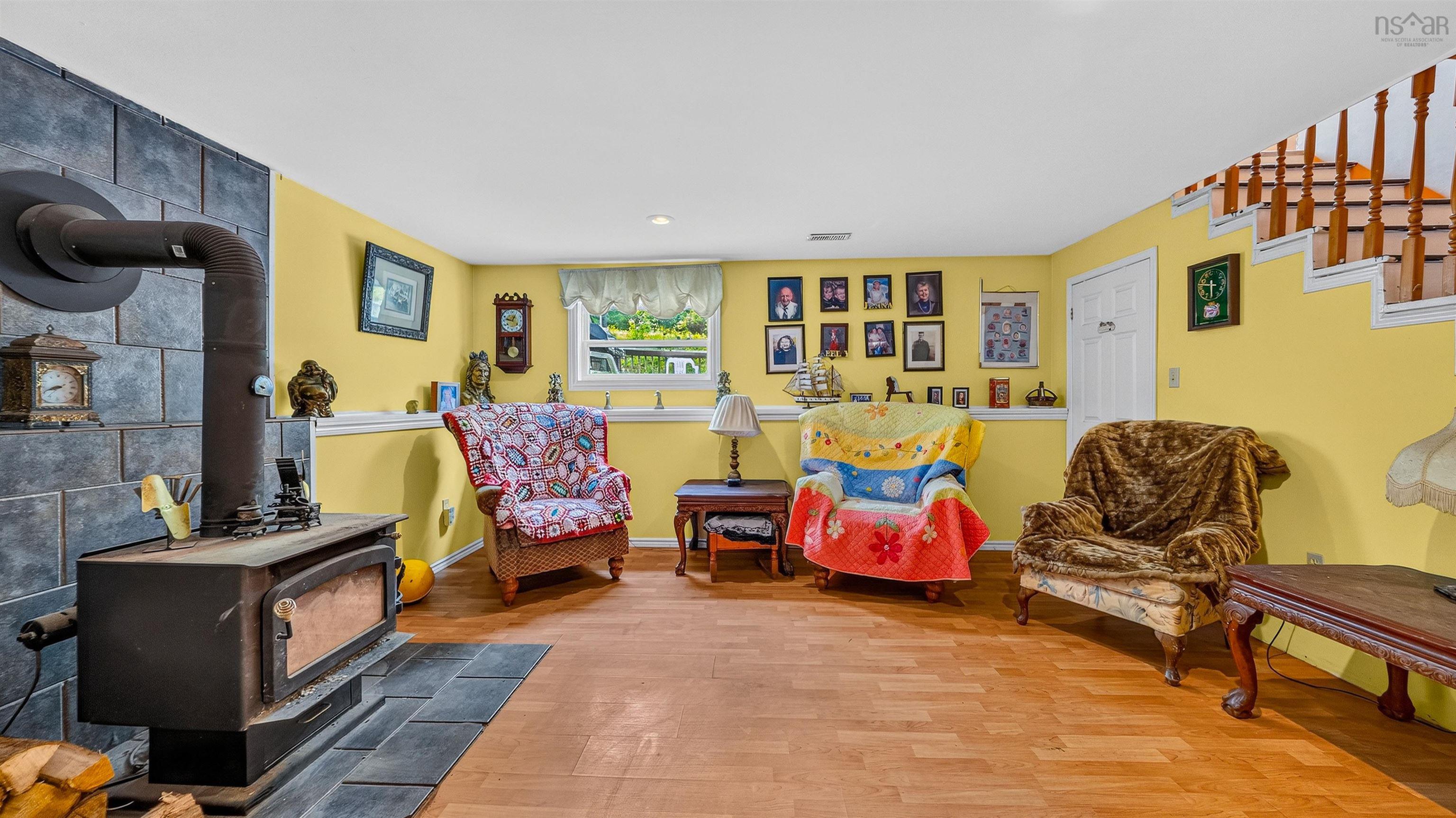 $559,900.00: 70 Station Road, Kinsac