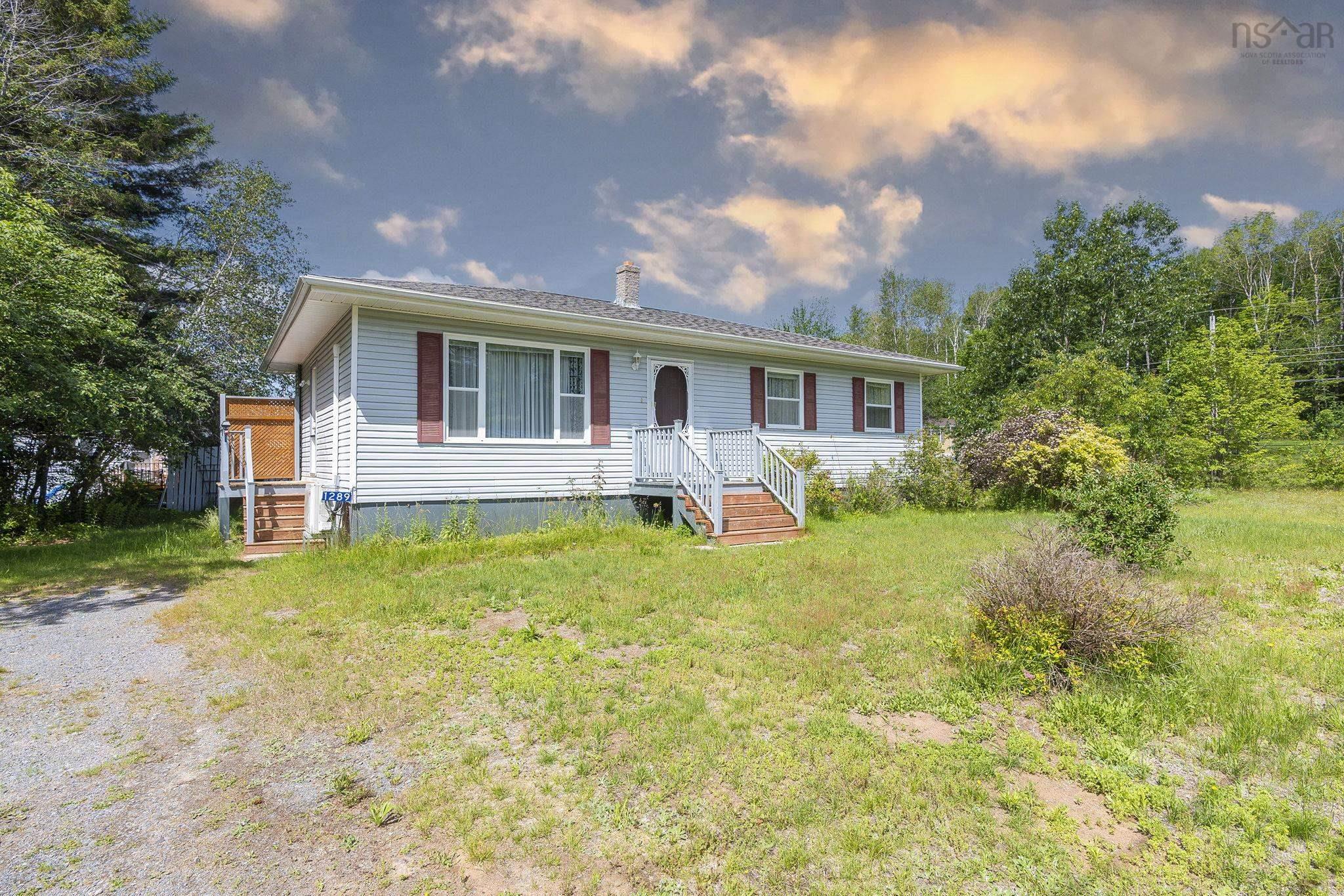 $289,900.00: 1289 PINE AVENUE AYLESFORD, Aylesford