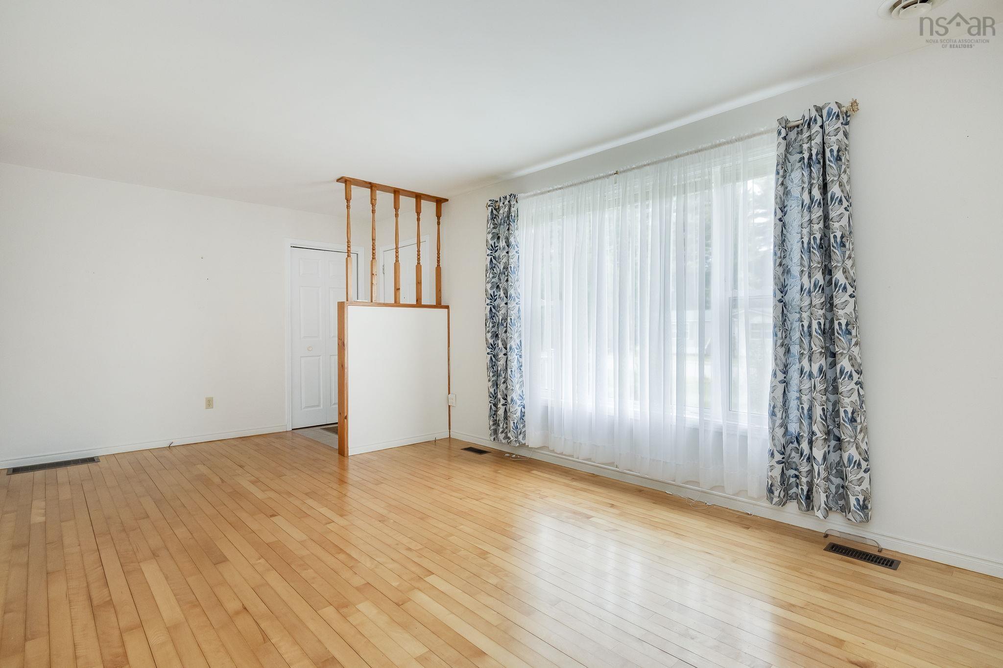 $289,900.00: 1289 PINE AVENUE AYLESFORD, Aylesford