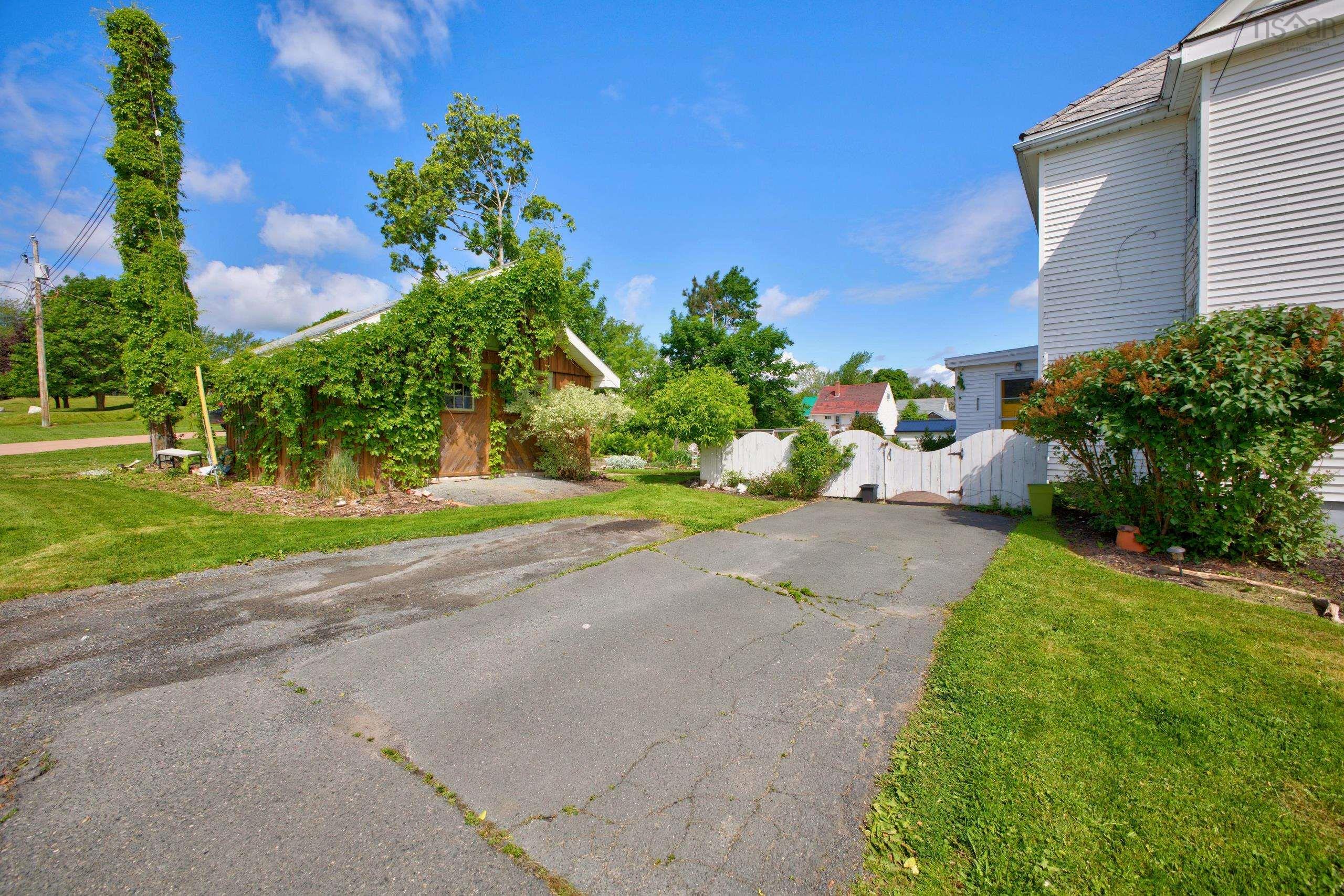 $399,900.00: 112 Herbert Street, New Glasgow