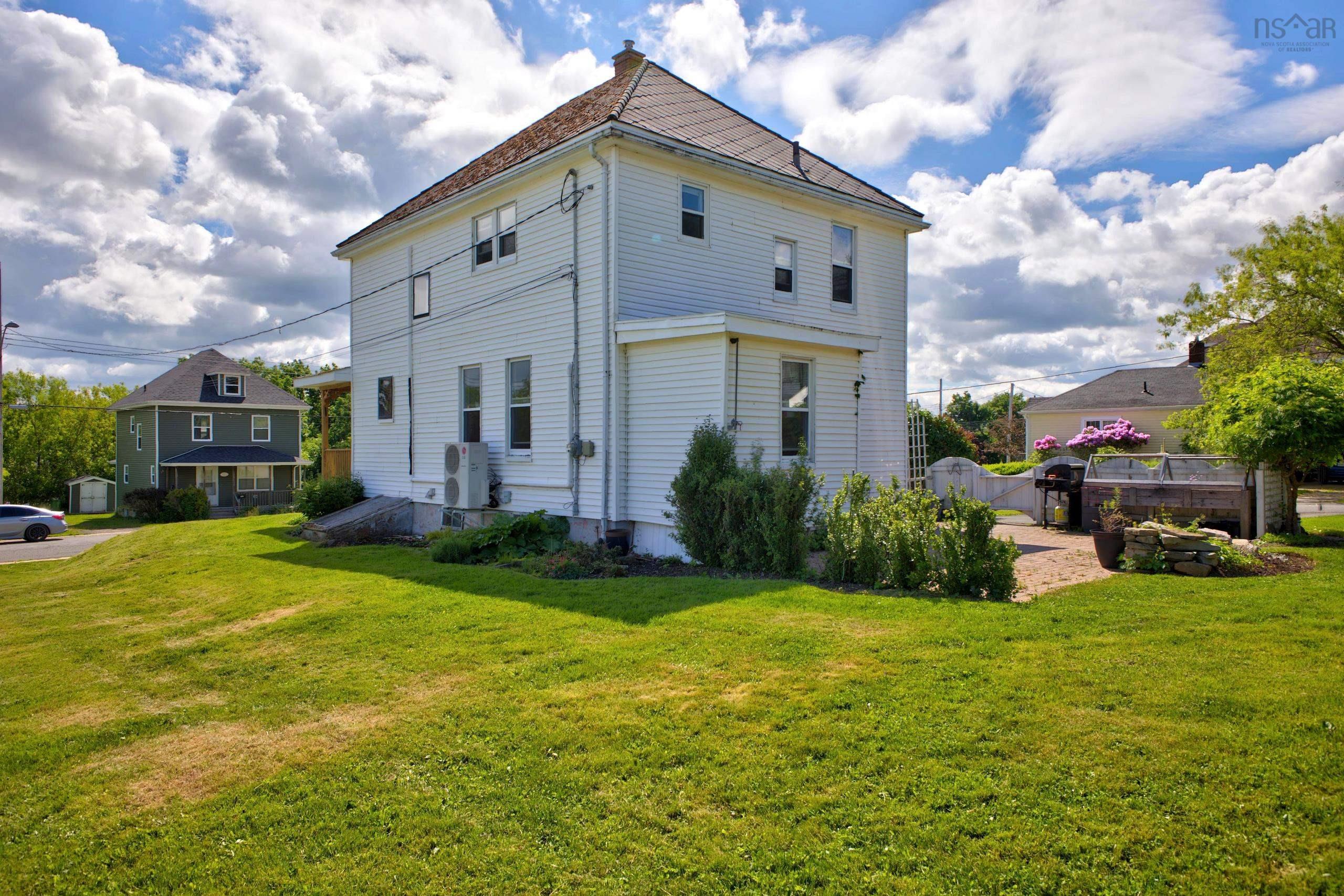 $399,900.00: 112 Herbert Street, New Glasgow