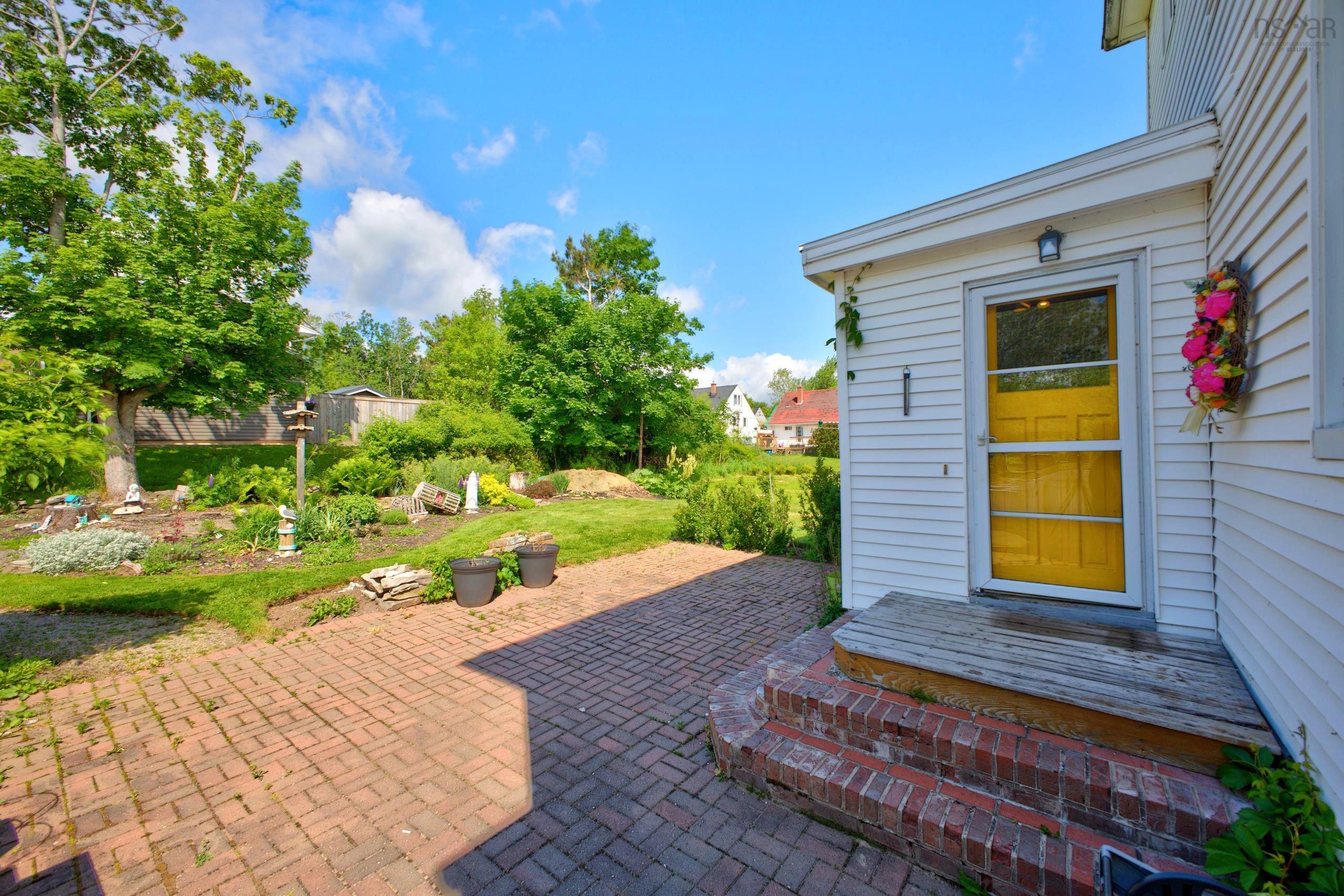 $399,900.00: 112 Herbert Street, New Glasgow