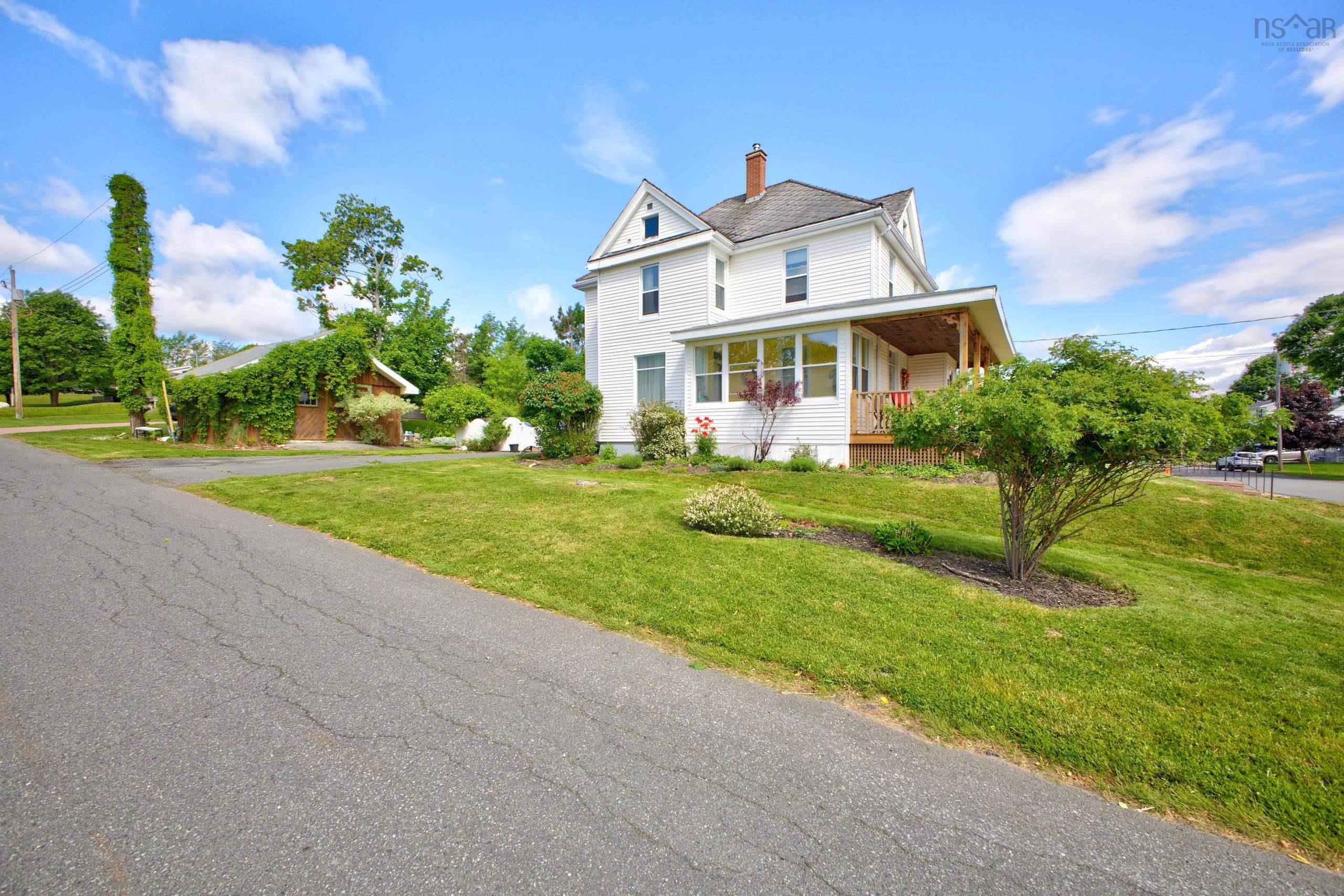 $399,900.00: 112 Herbert Street, New Glasgow