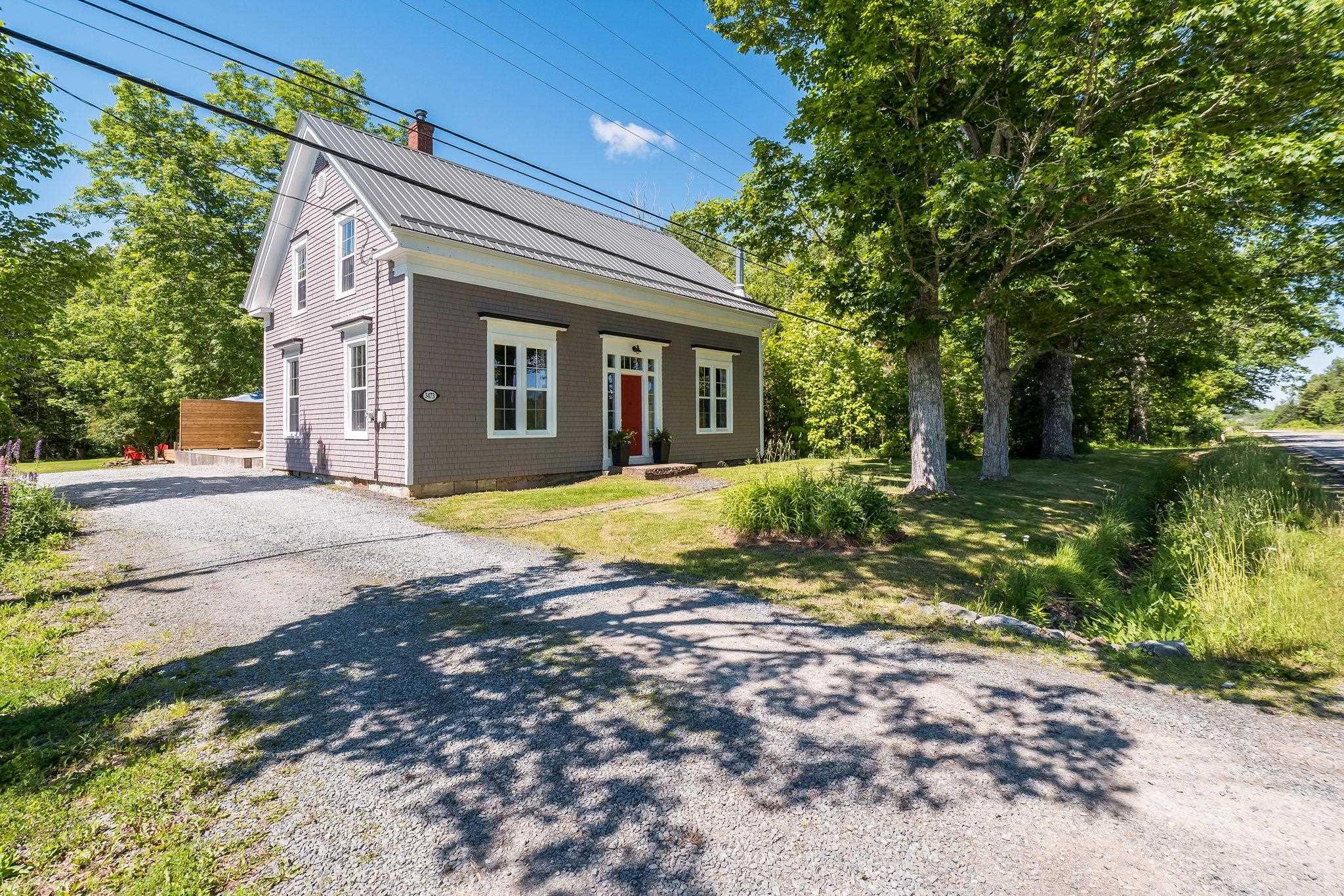 $649,900.00: 3473 Highway 215, Centre Burlington