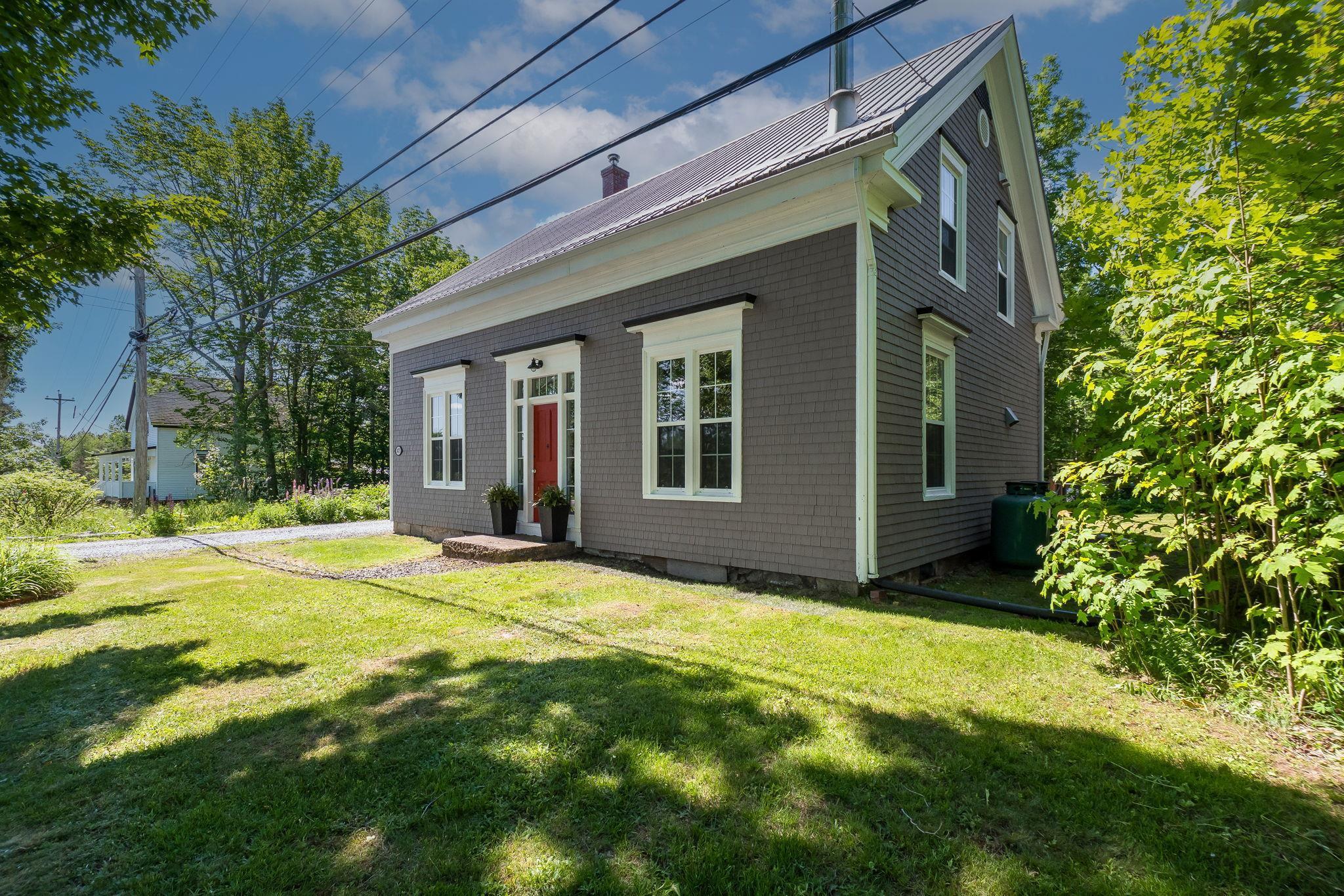 $649,900.00: 3473 Highway 215, Centre Burlington