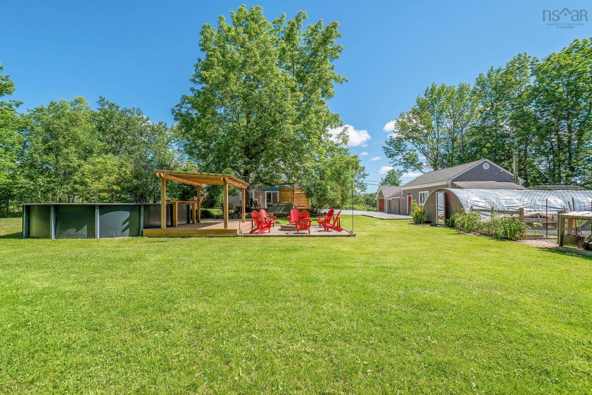 $649,900.00: 3473 Highway 215, Centre Burlington