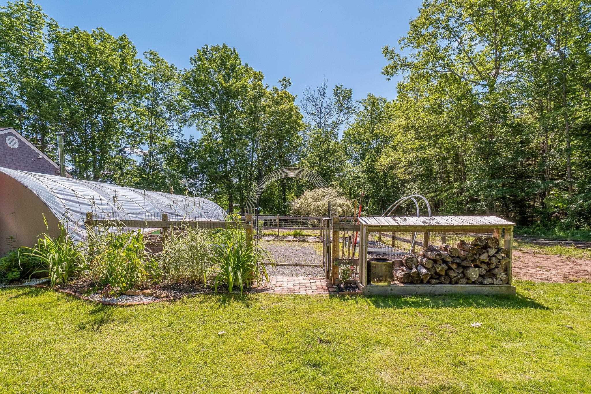 $649,900.00: 3473 Highway 215, Centre Burlington