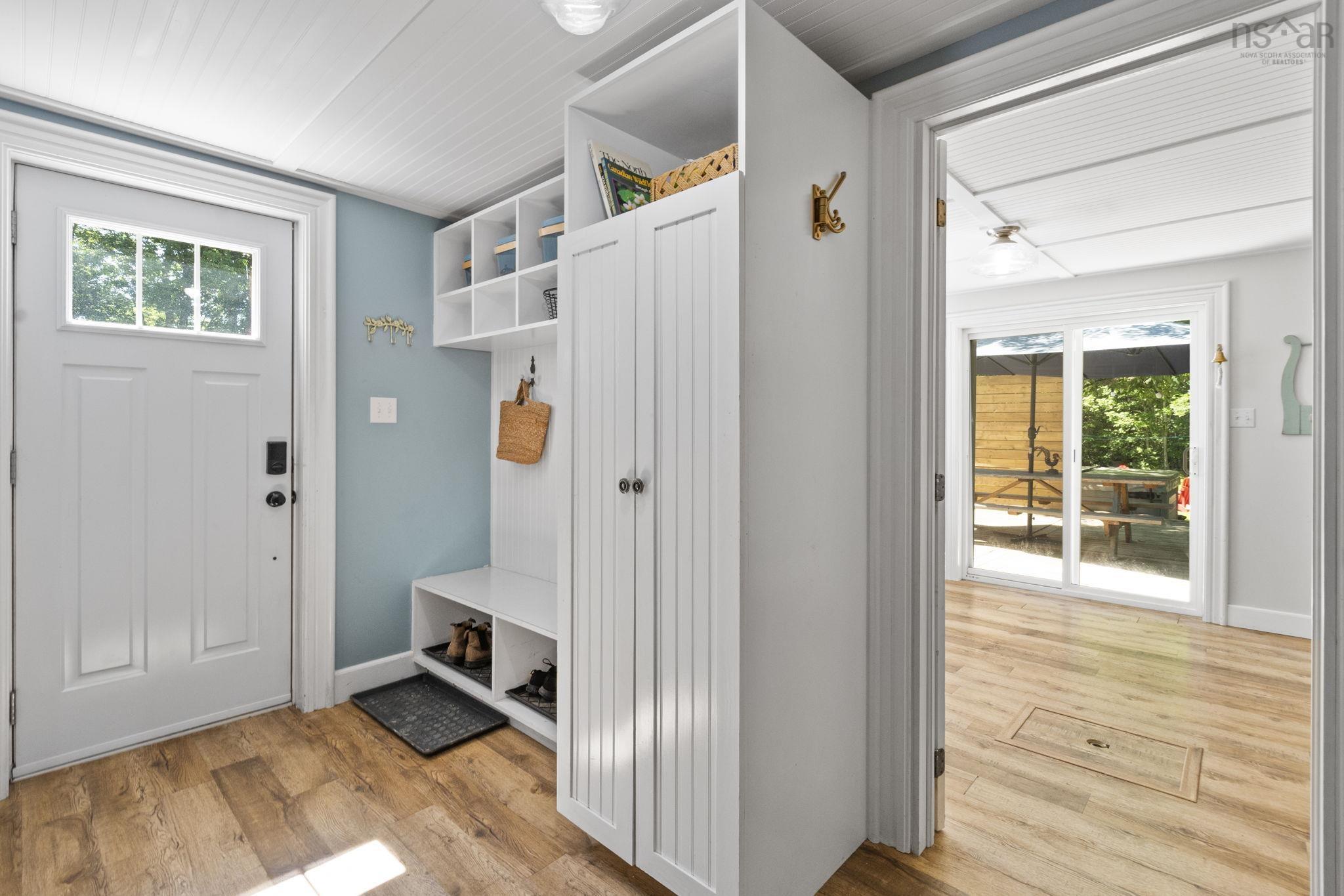 $649,900.00: 3473 Highway 215, Centre Burlington