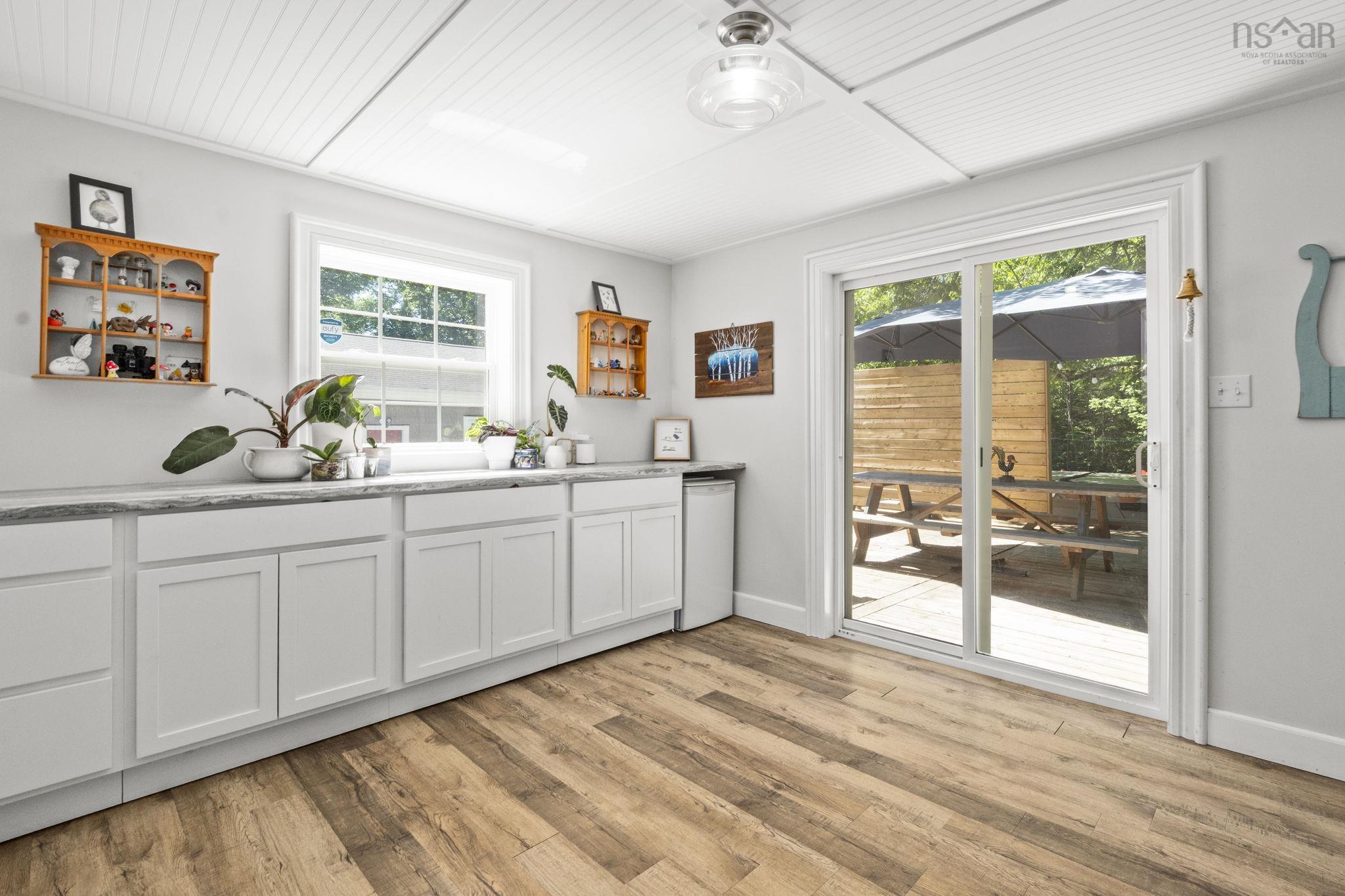 $649,900.00: 3473 Highway 215, Centre Burlington