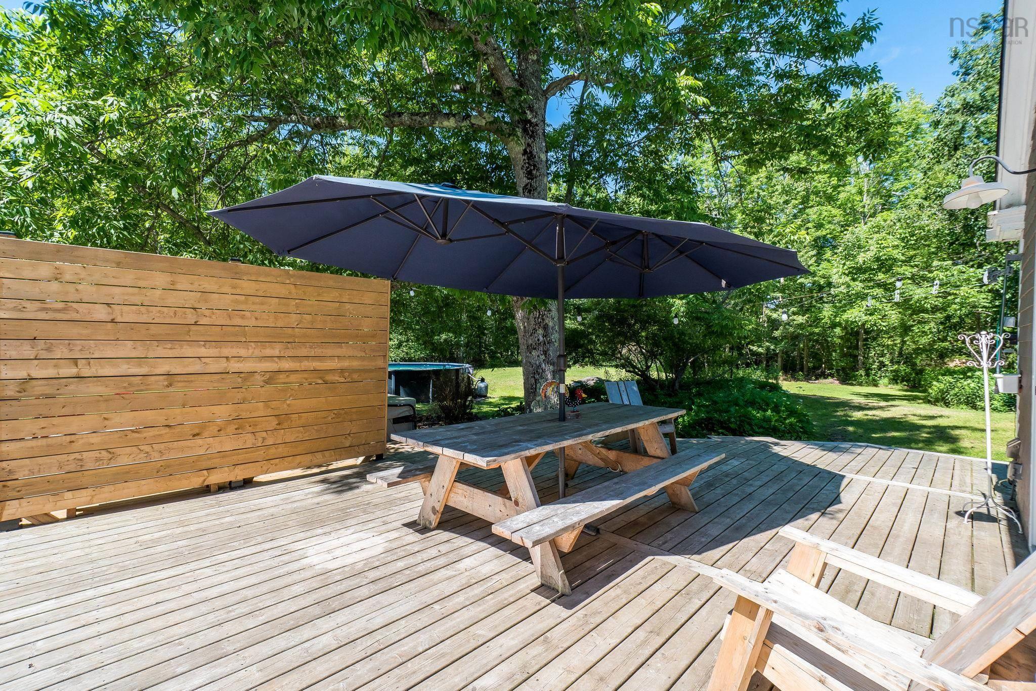 $649,900.00: 3473 Highway 215, Centre Burlington