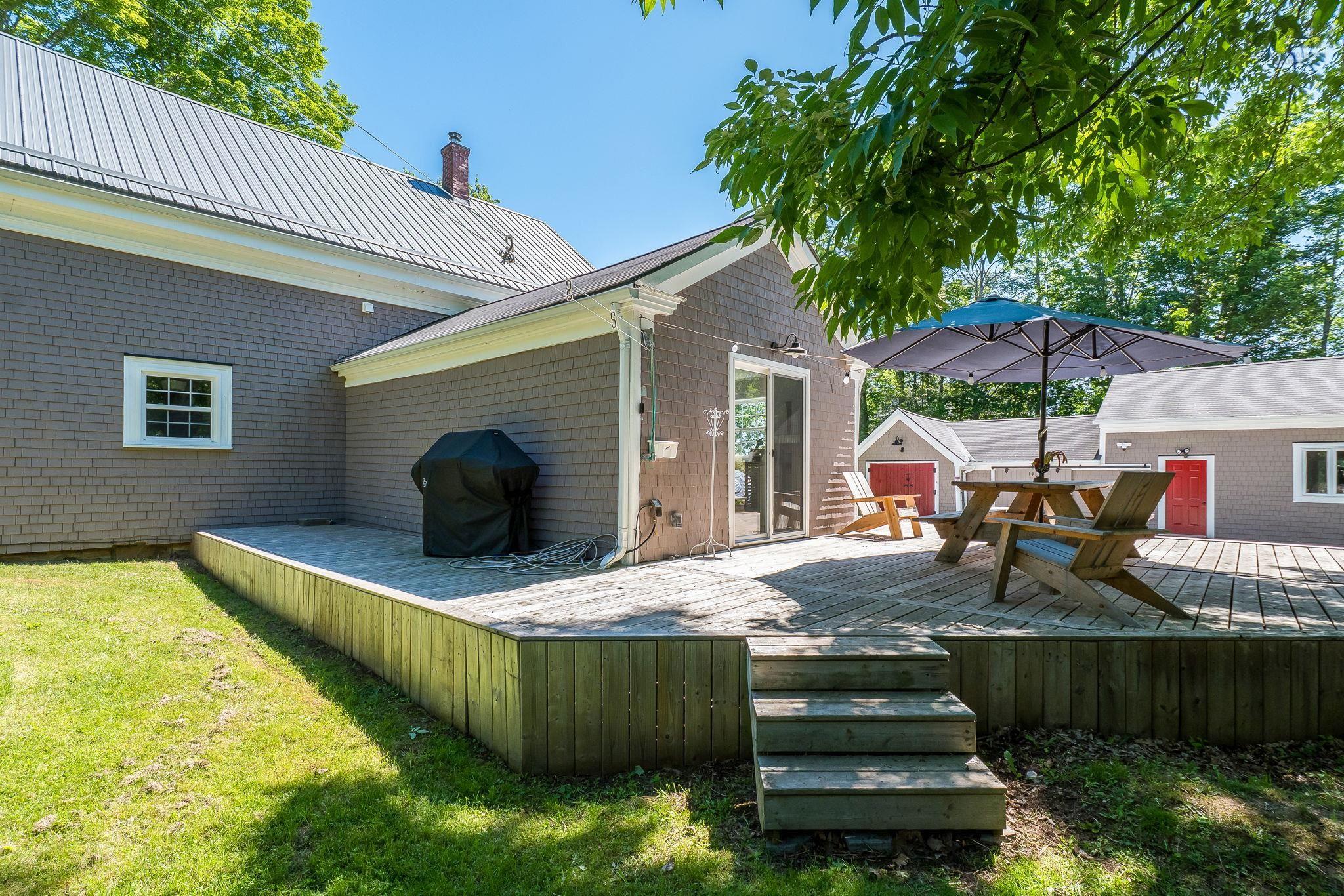 $649,900.00: 3473 Highway 215, Centre Burlington