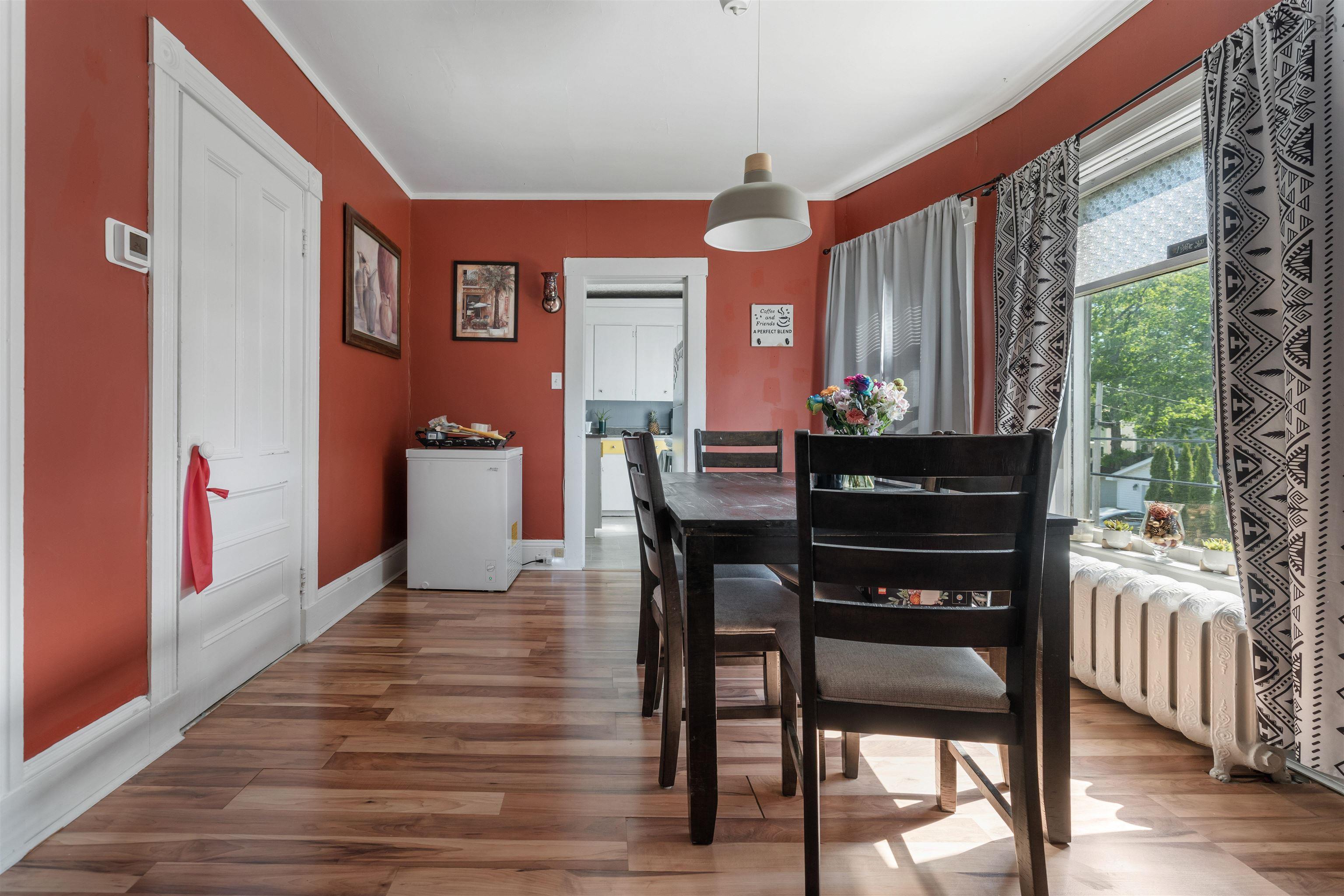 $349,900.00: 105 Park Street, Stellarton
