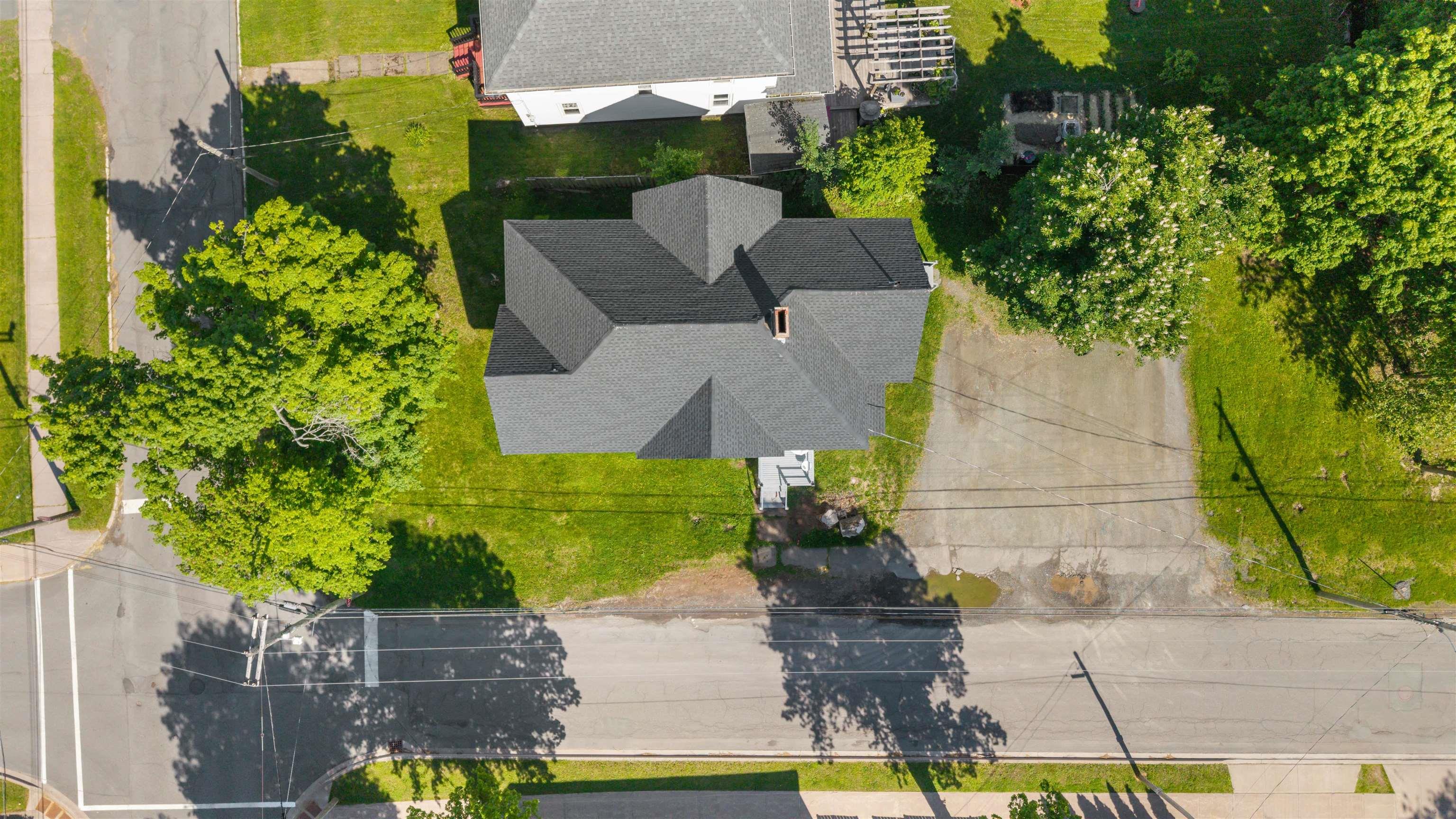 $349,900.00: 105 Park Street, Stellarton