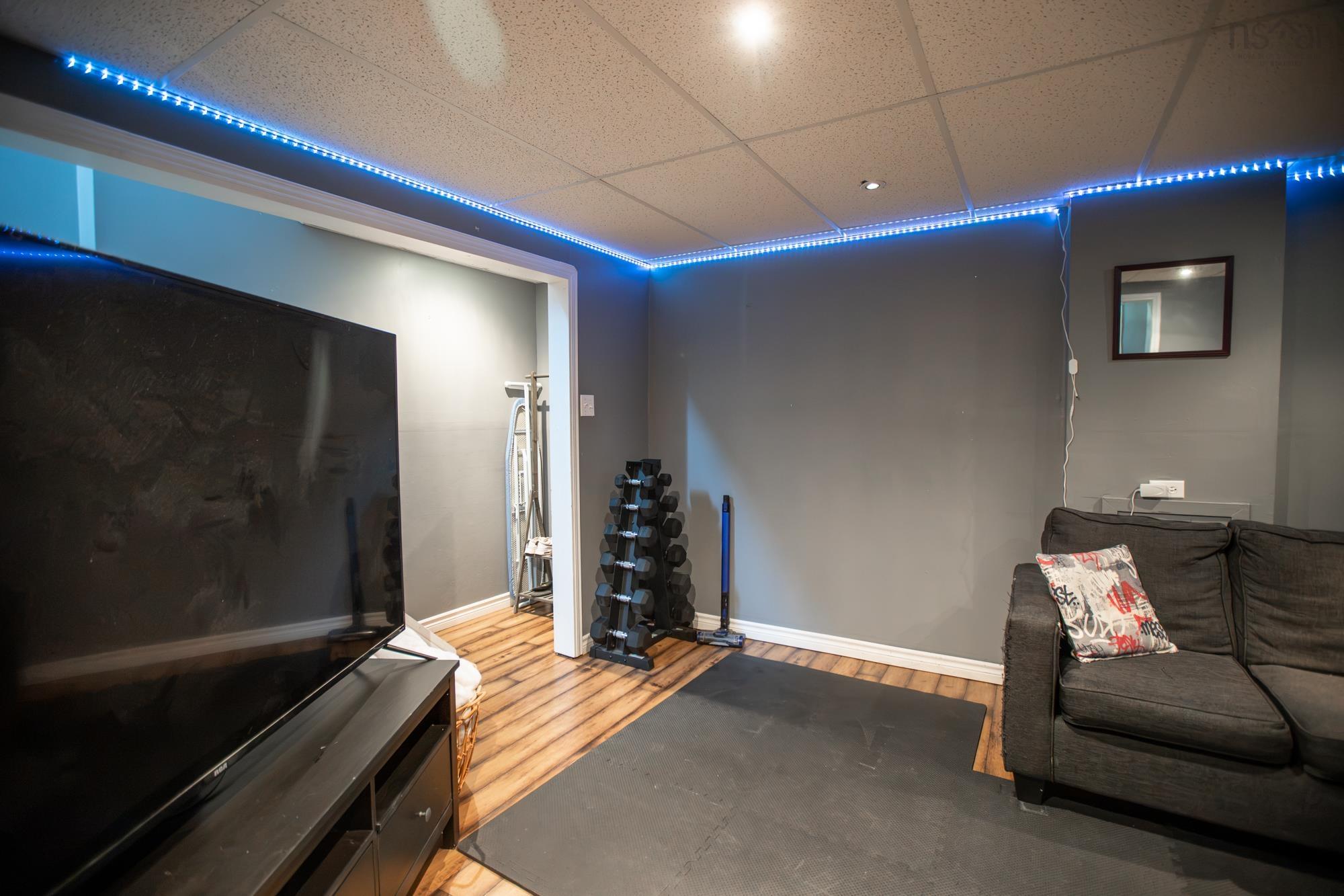 $399,900.00: 95 Flying Cloud Drive, Dartmouth