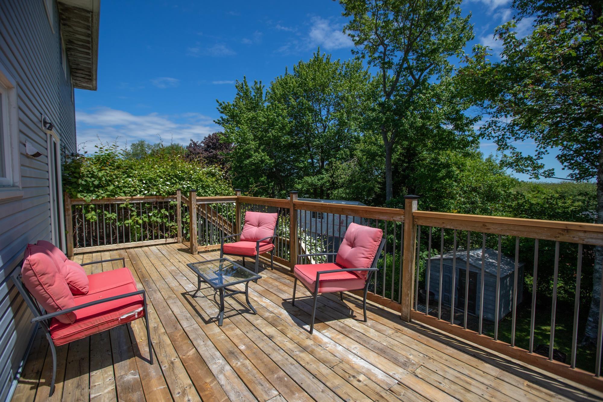 $399,900.00: 95 Flying Cloud Drive, Dartmouth
