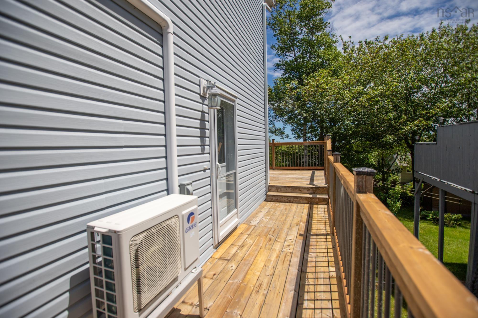 $399,900.00: 95 Flying Cloud Drive, Dartmouth