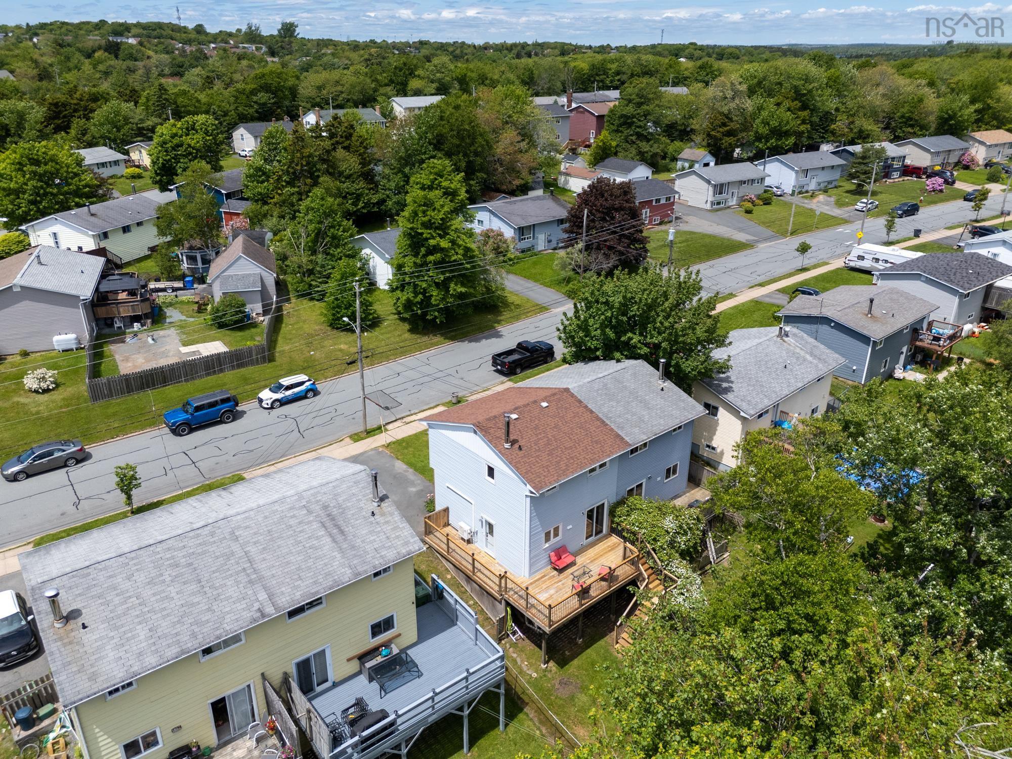$399,900.00: 95 Flying Cloud Drive, Dartmouth