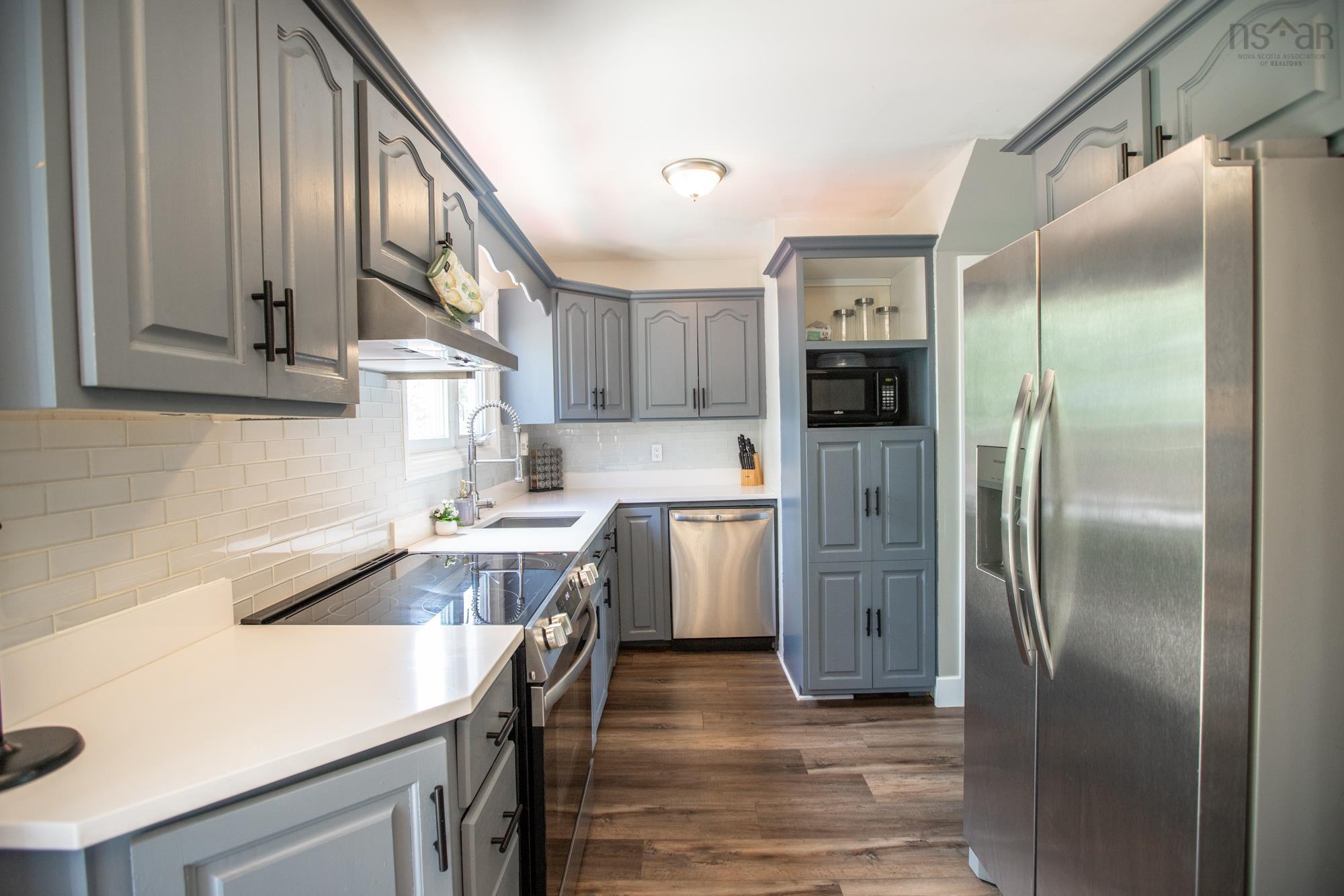 $399,900.00: 95 Flying Cloud Drive, Dartmouth