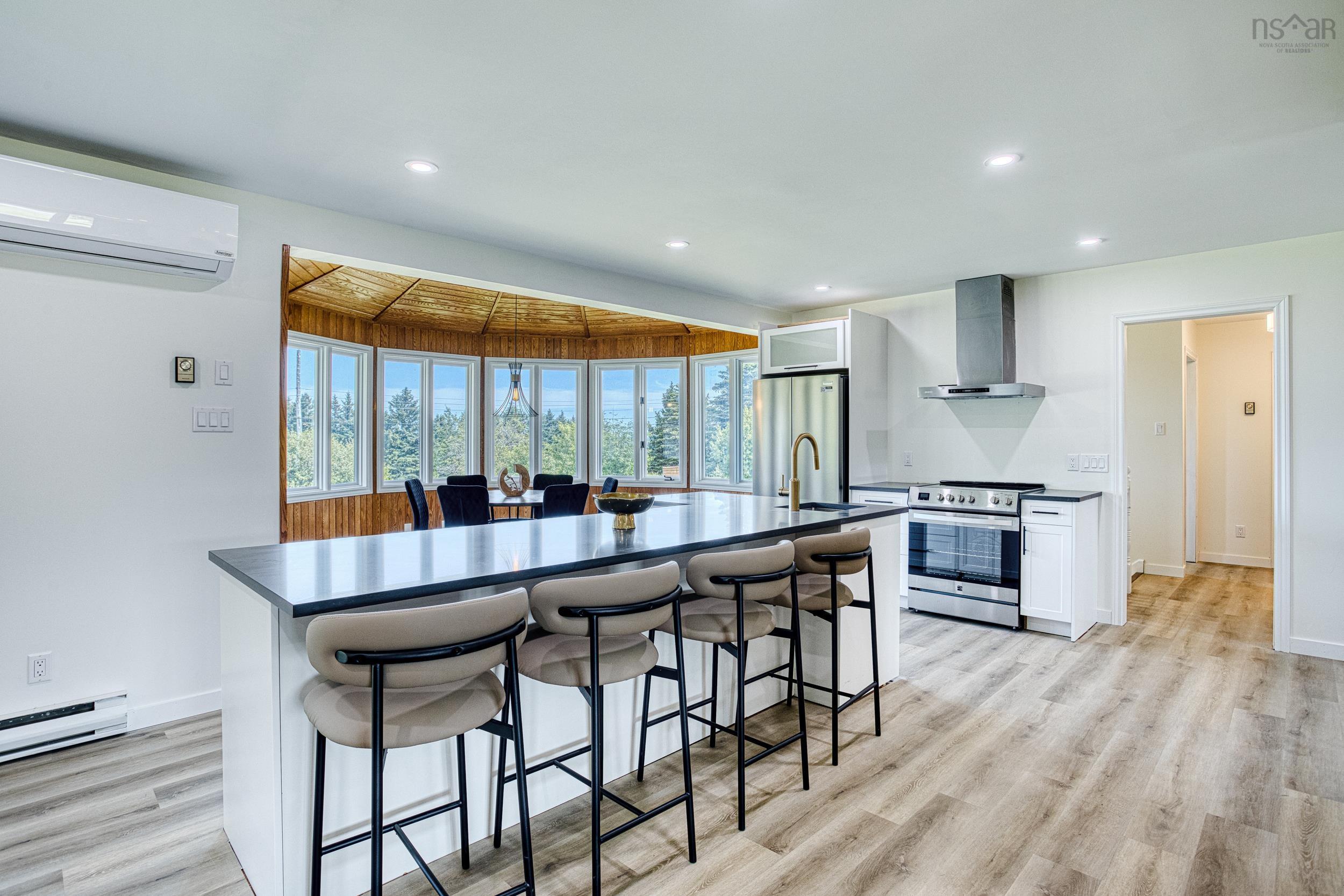 $669,900.00: 1035 Highway 6 Highway, Bayhead