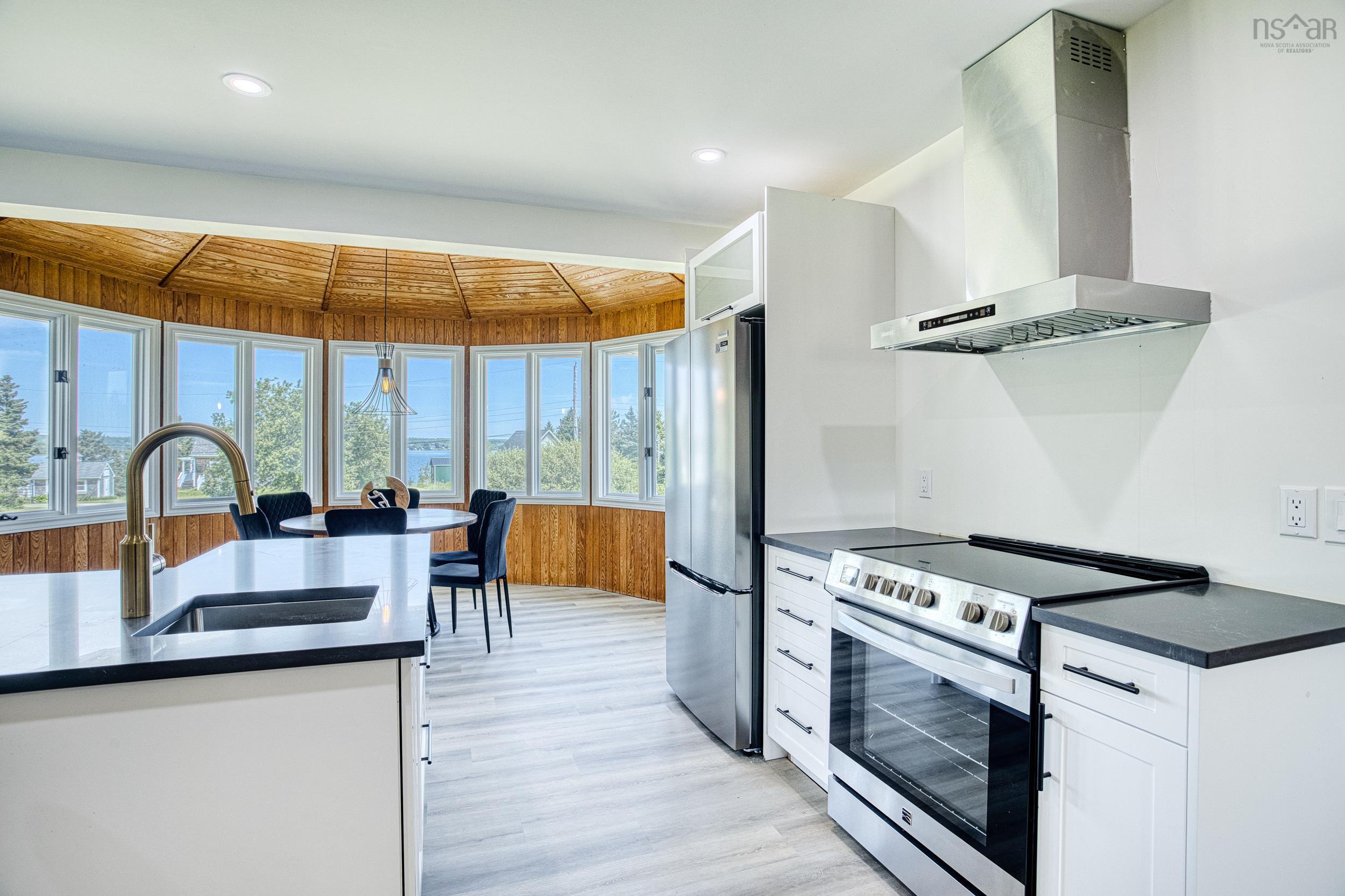 $669,900.00: 1035 Highway 6 Highway, Bayhead