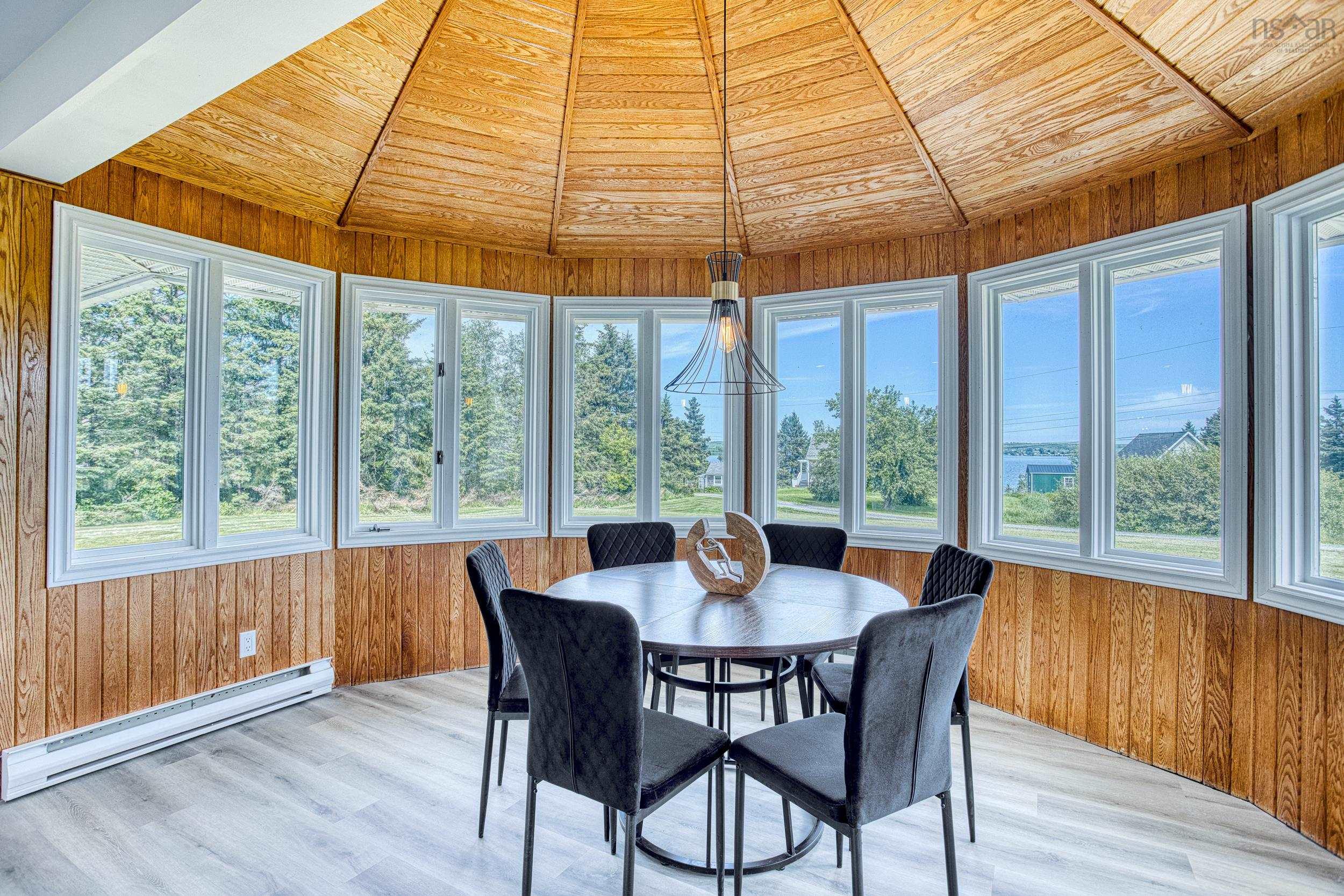 $669,900.00: 1035 Highway 6 Highway, Bayhead