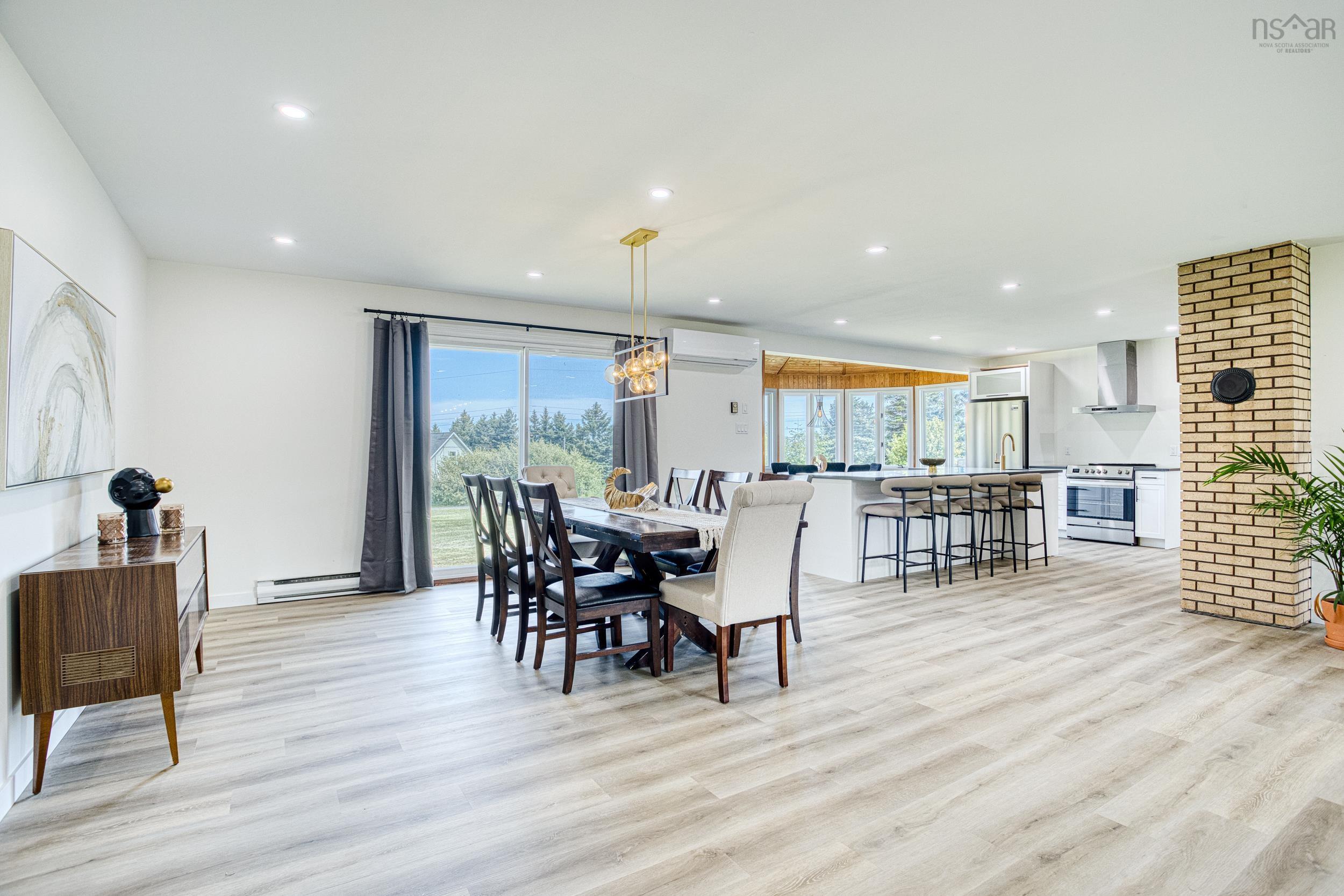 $669,900.00: 1035 Highway 6 Highway, Bayhead