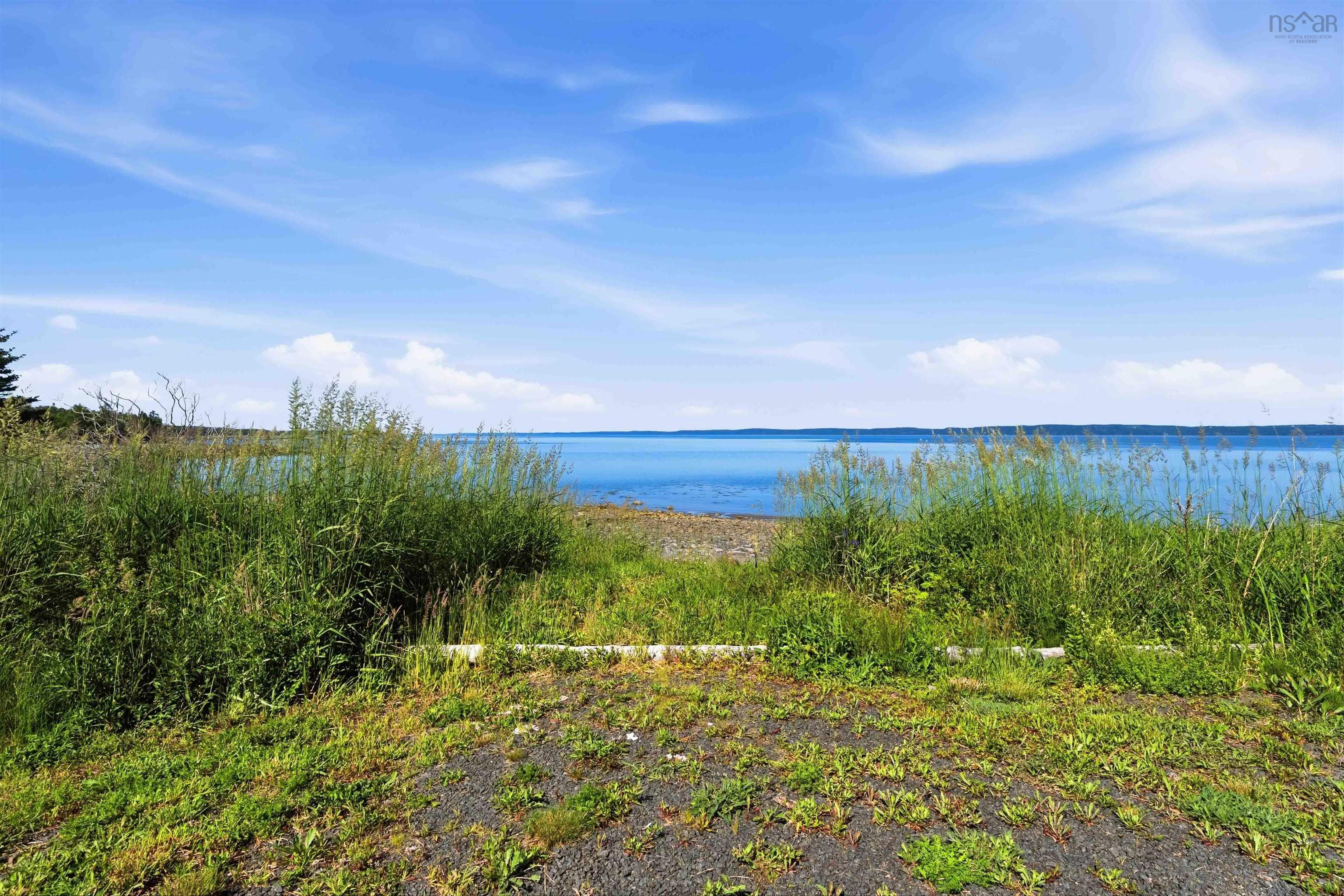 $129,000.00: Lots B & C Highway 101, Barton
