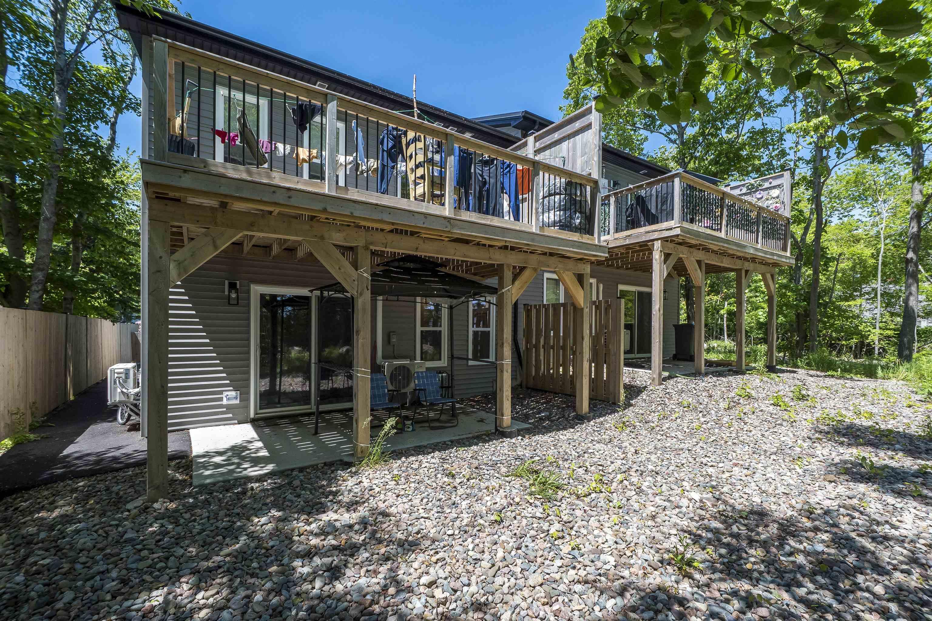 $649,500.00: A 33 McIntosh Street, Halifax