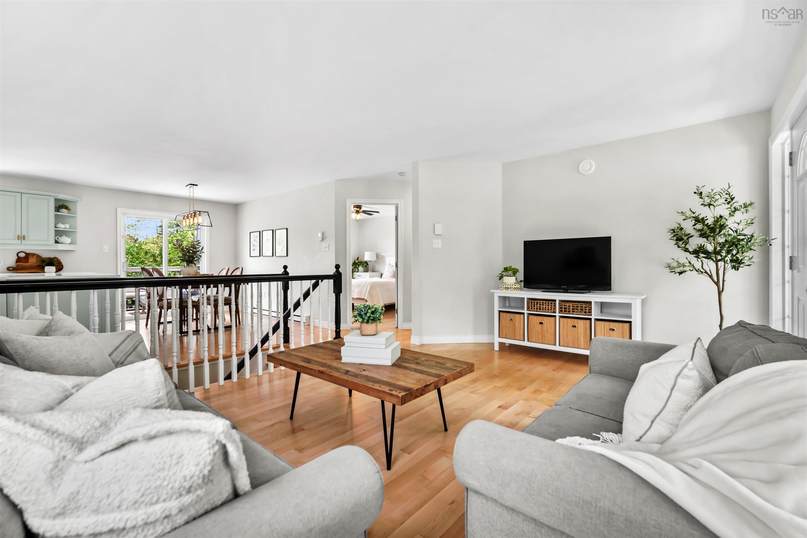 $549,900.00: 60 Elderberry Lane, Brookside